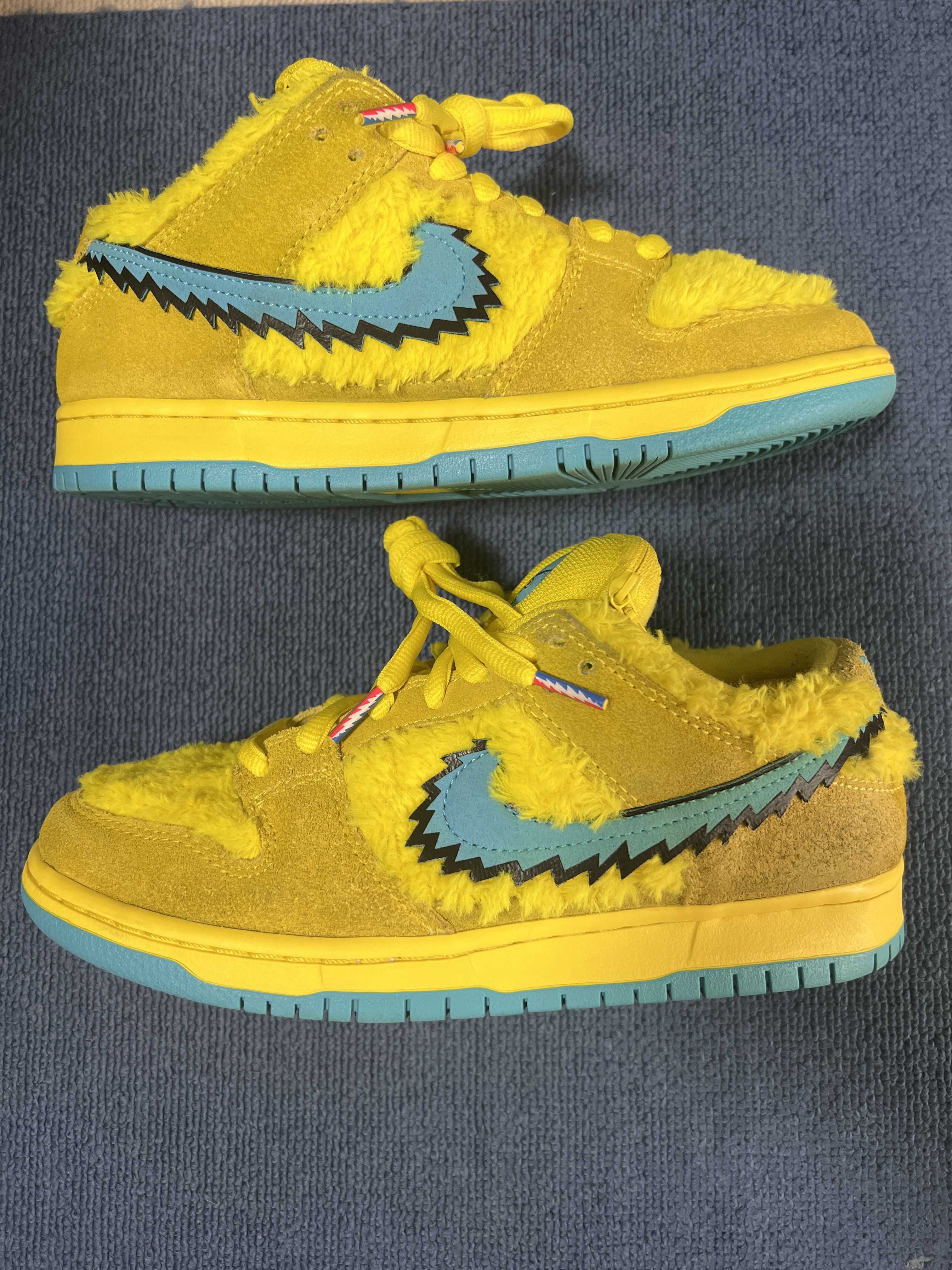 Grateful Dead × Nike SB Dunk Low "Yellow Bear"