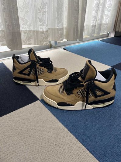 Nike Women's Air Jordan 4 "Mushroom"