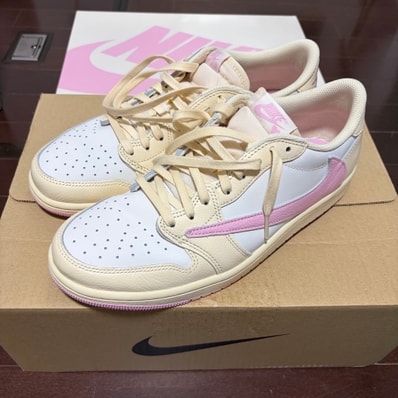 Travis Scott × Nike Air Jordan 1 Retro Low OG "Muslin/Shy Pink"