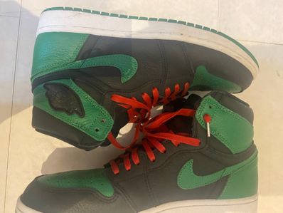 Nike Air Jordan 1 Retro High OG "Black/Pine Green" (2020)