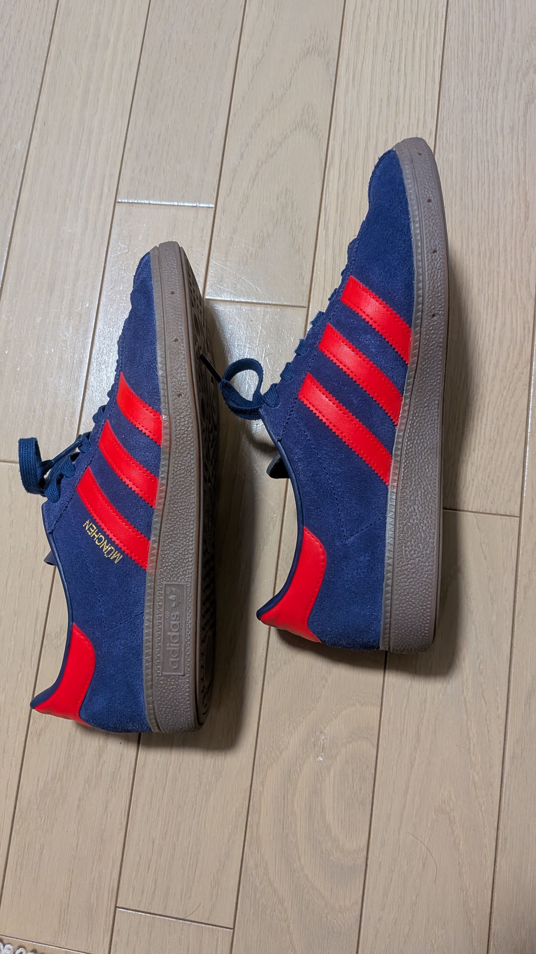 adidas Munchen "Dark Blue/Solar Red/Gum"