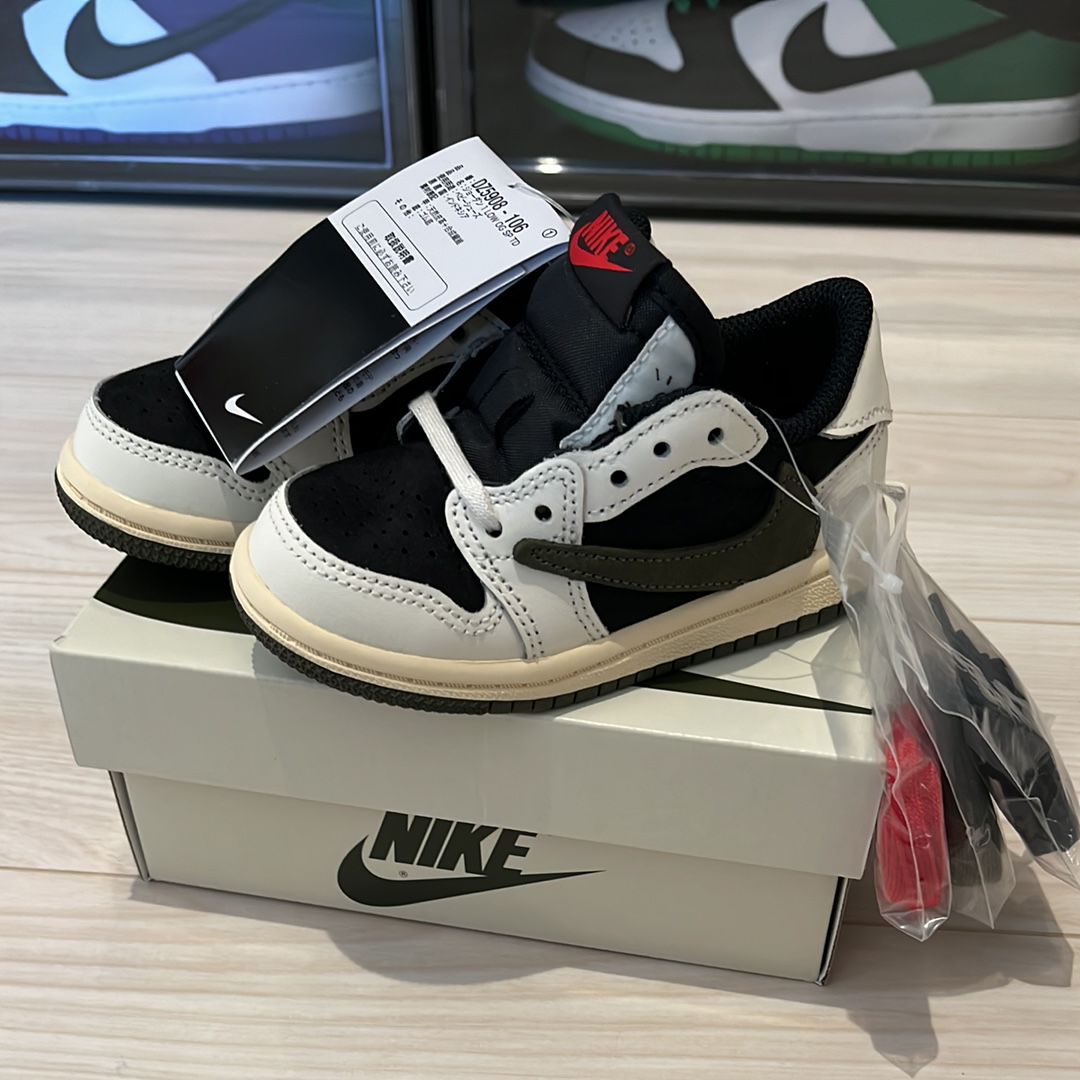 Travis Scott × Nike TD Jordan 1 Low OG "Medium Olive"