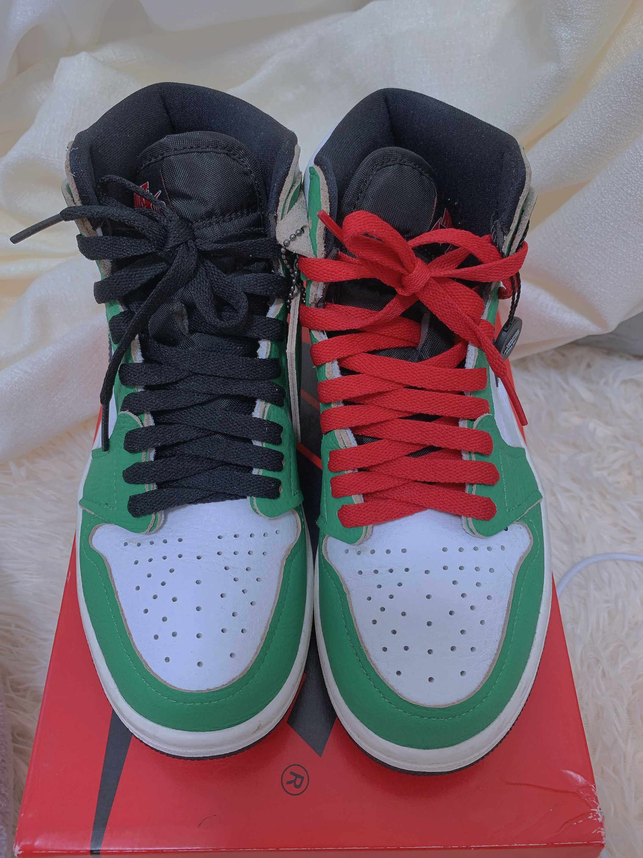 Nike Women's Air Jordan 1 High OG "Lucky Green/White-Sail-Black"   