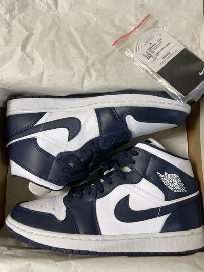 Nike Air Jordan 1 Mid "White Metallic Gold Obsidian"