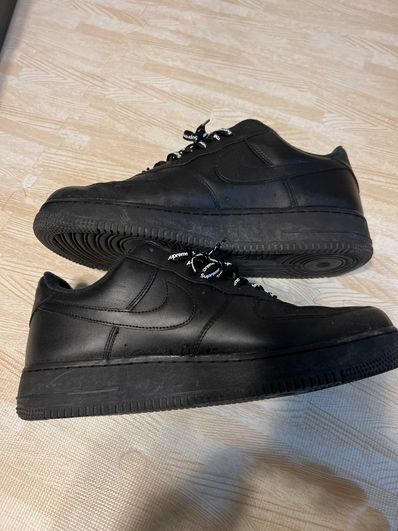 Supreme × Nike Air Force 1 Low "Black"