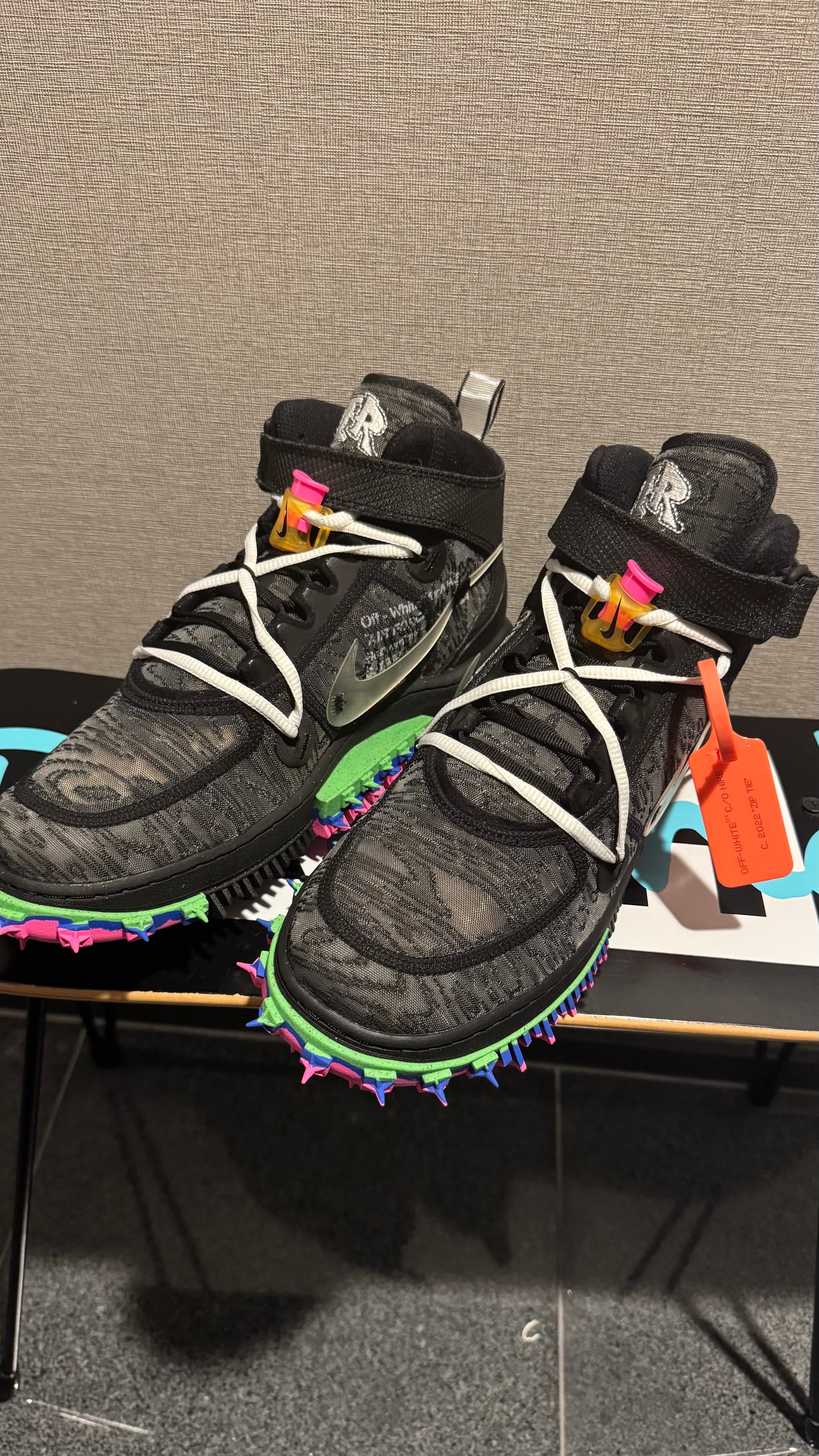 Off-White × Nike Air Force 1 Mid "Black"