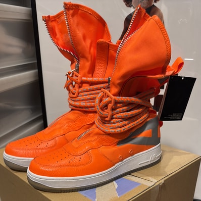 Nike SF Air Force 1 High "Total Orange"