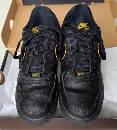 Nike Air Force 1 Low "Black/University Gold"
