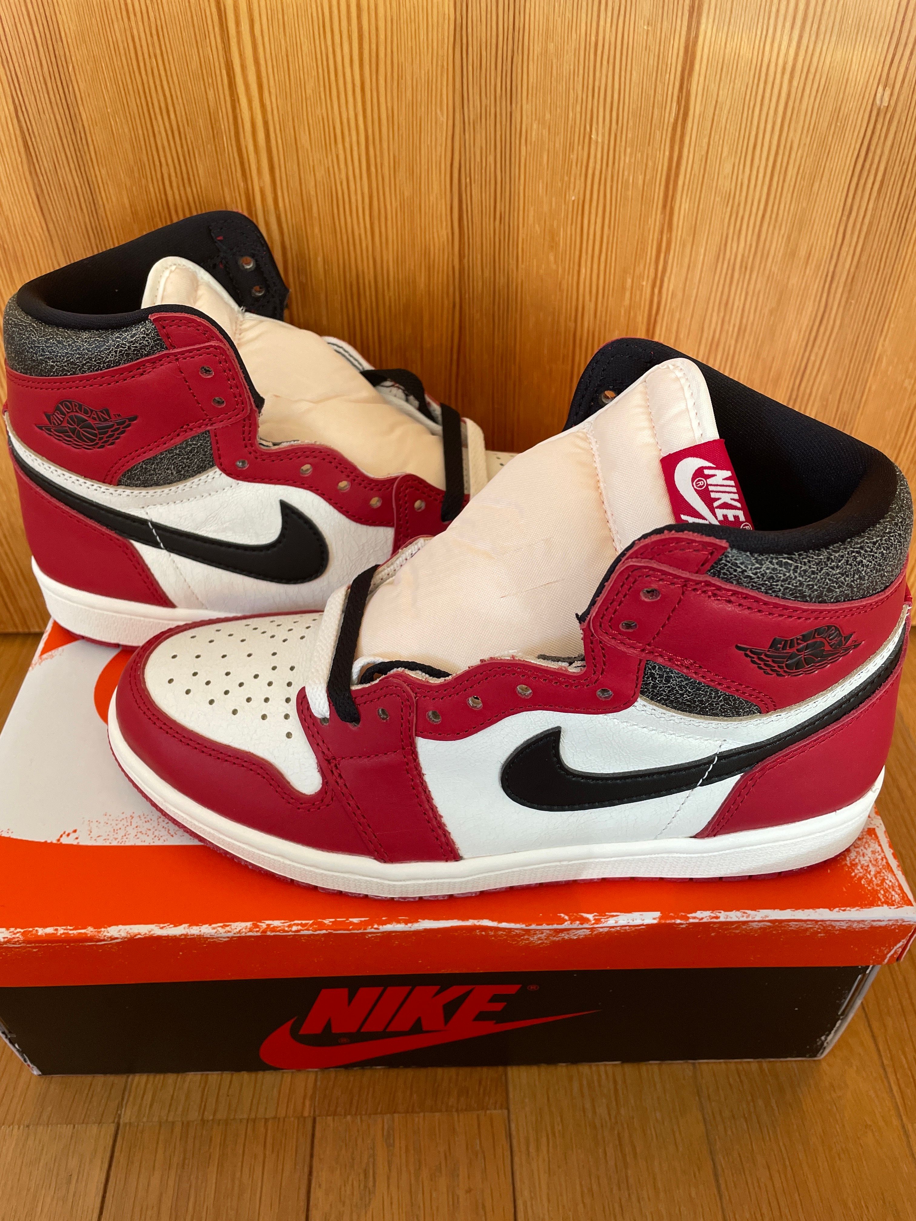 Nike Air Jordan 1 High OG "Lost & Found/Chicago"
