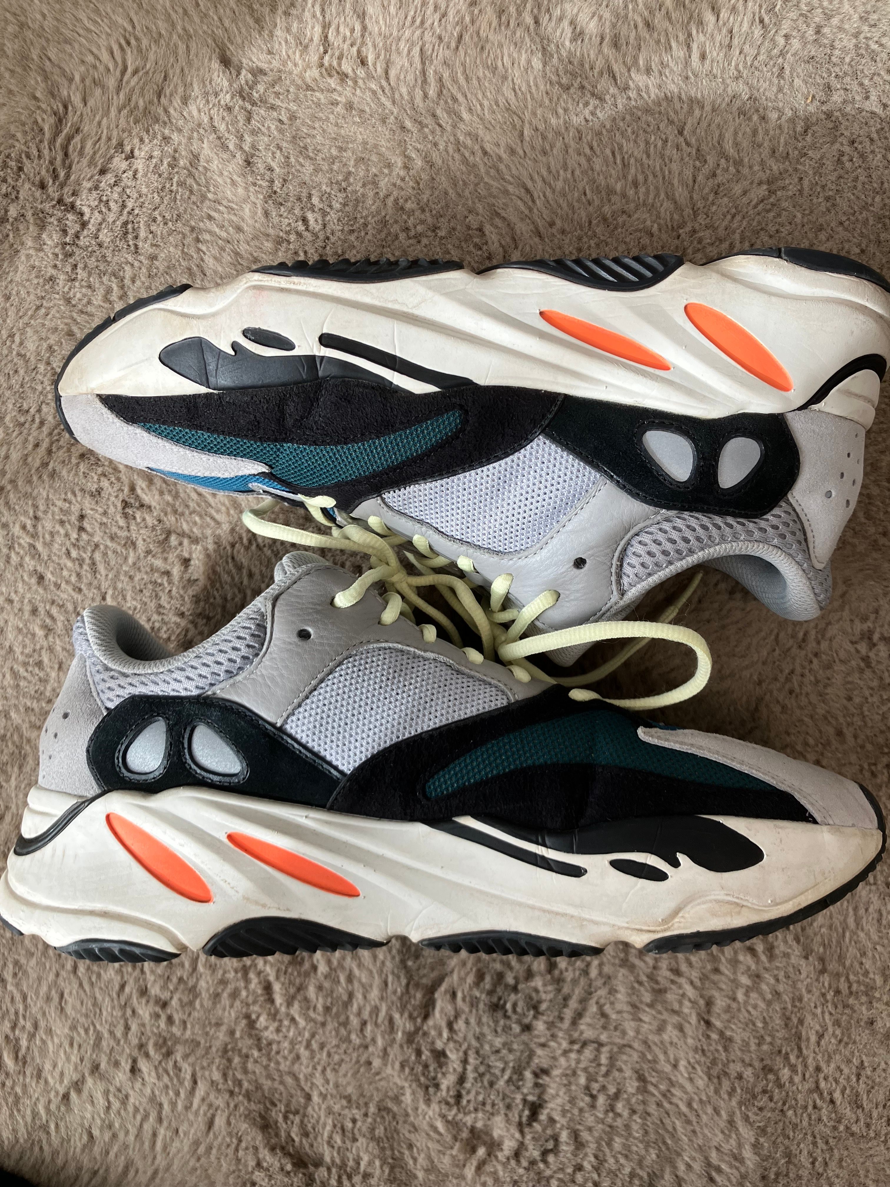 adidas YEEZY Boost 700 "Wave Runner"