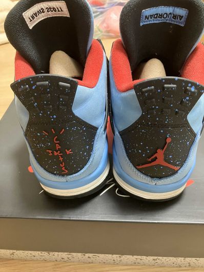 Travis Scott × Nike Air Jordan 4 Retro Cactus Jack "University Blue"