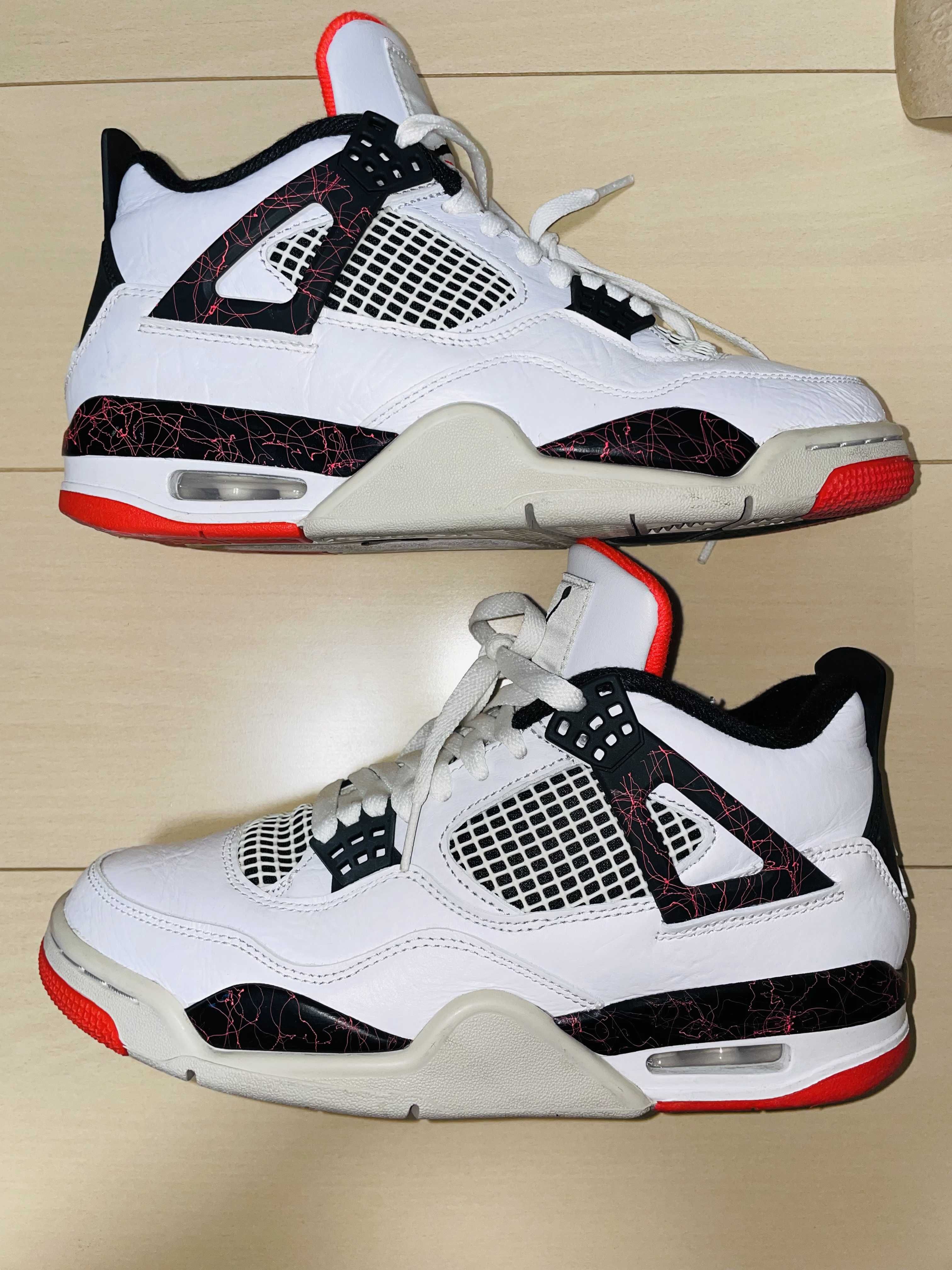 Nike Air Jordan 4 Retro "Flight Nostalgia"