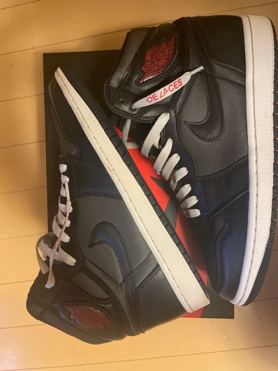 Nike Air Jordan 1 Retro High OG "Black/Metallic Silver/Gym Red"