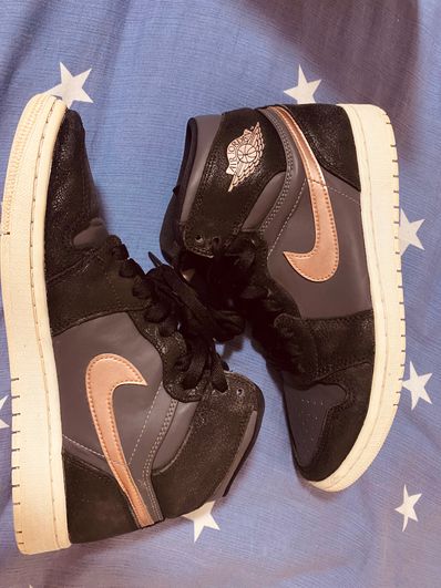 Nike Air Jordan 1 Retro High "Bronze Medal"