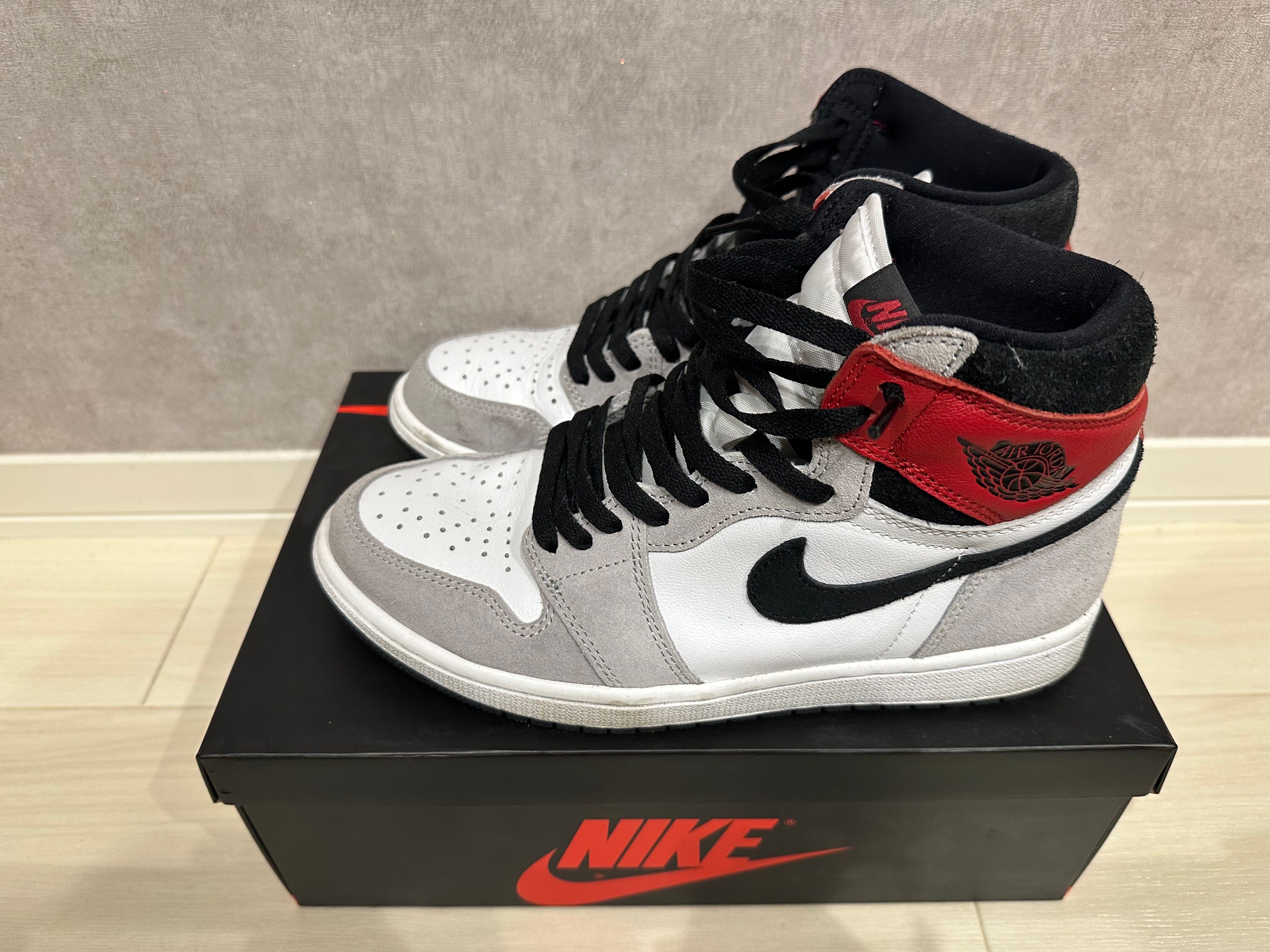 Nike Air Jordan 1 High OG "White/Black/Light Smoke Grey"