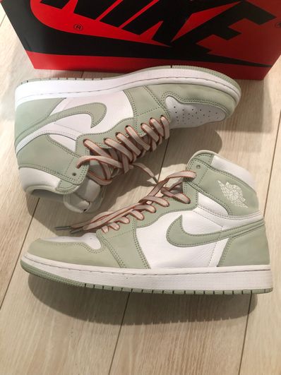 Nike Women's Air Jordan 1 High OG "Seafoam"