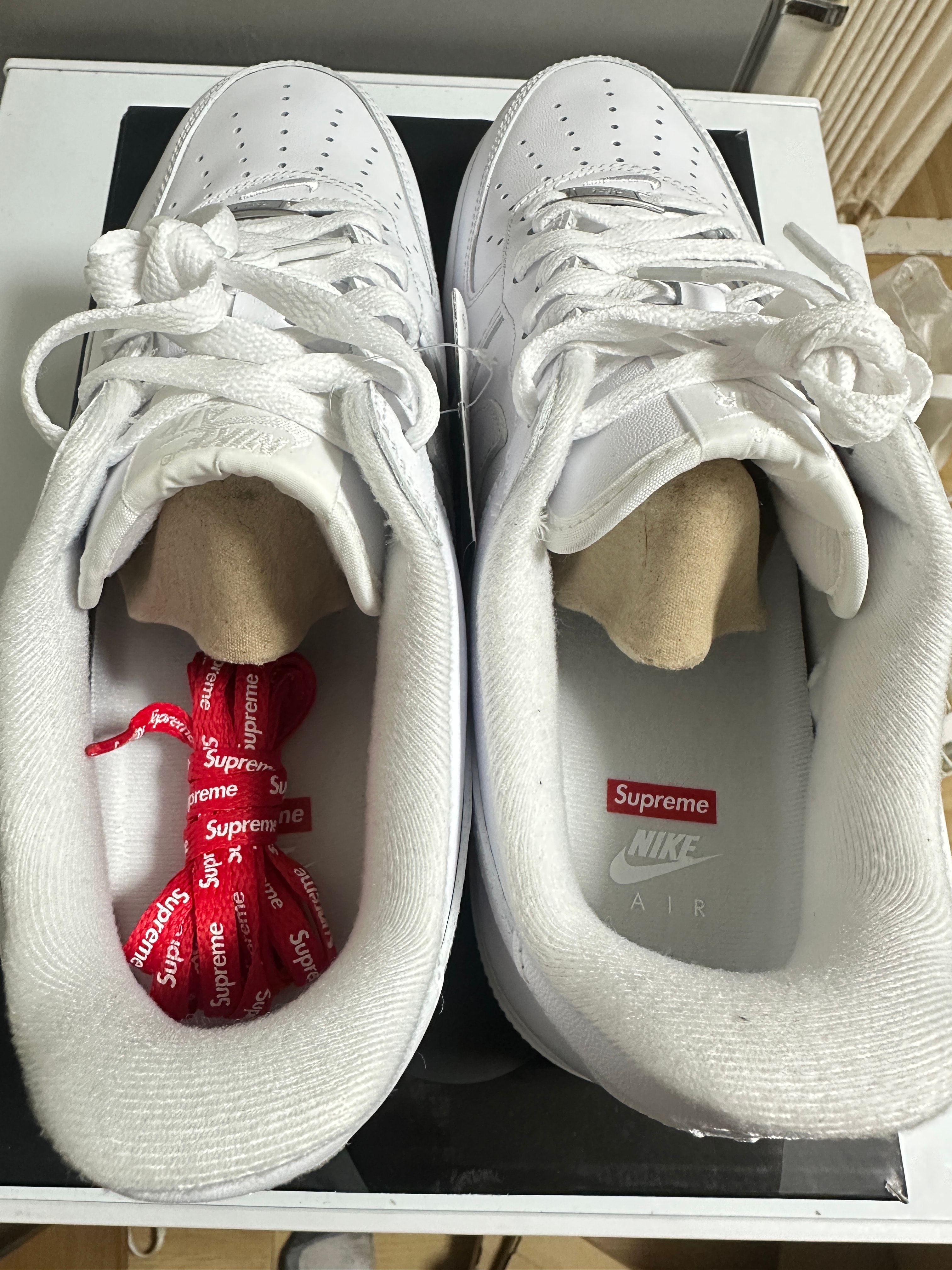 Supreme × Nike Air Force 1 Low "White"