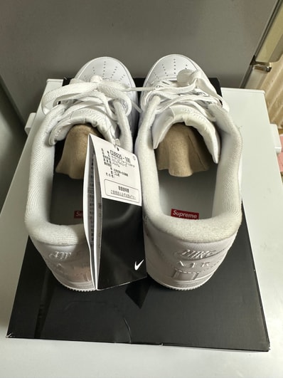 Supreme × Nike Air Force 1 Low "White"