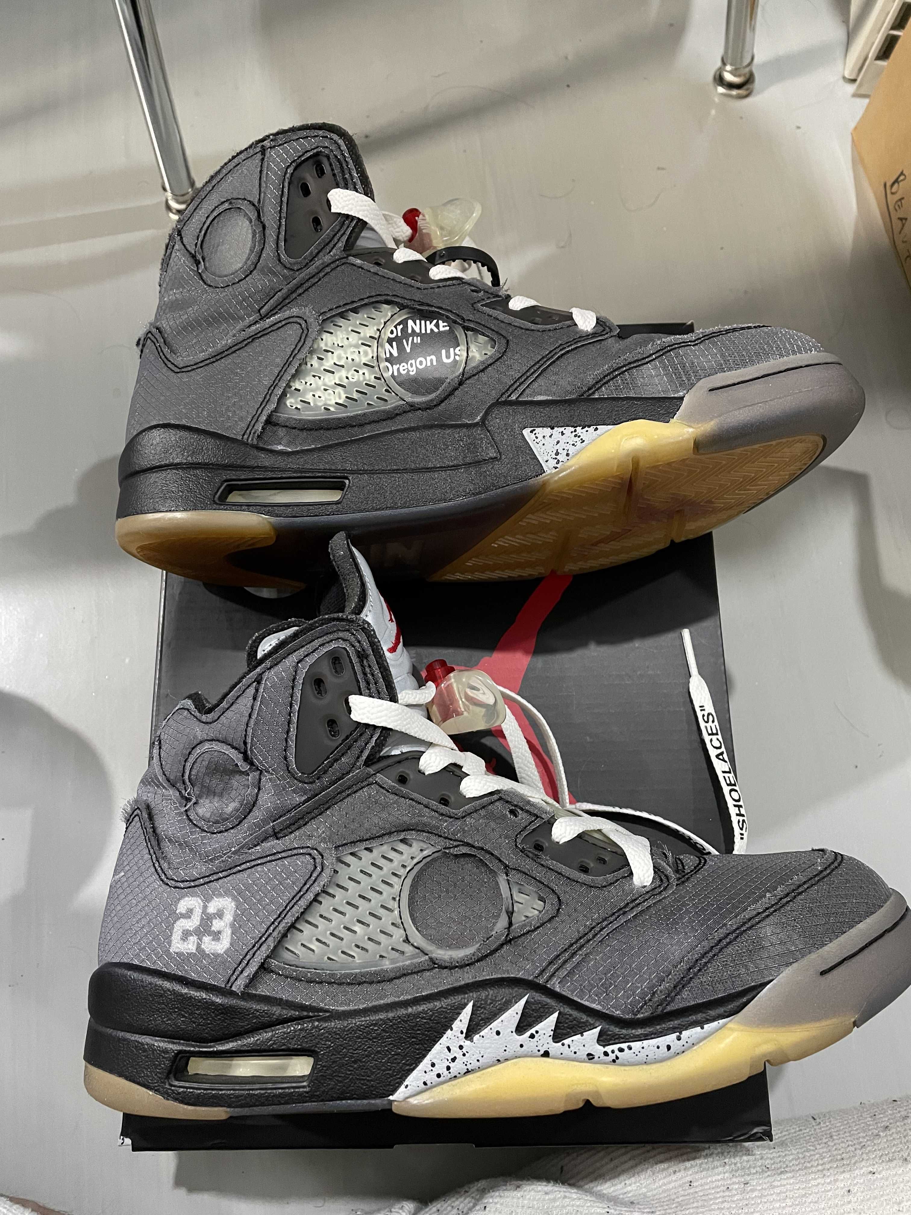Off-White × Nike Air Jordan 5 "Black/Muslin/Fire Red"