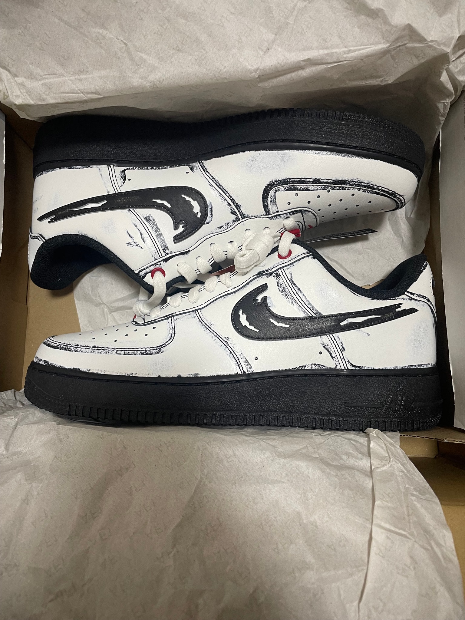 Nike Air Force 1 "Halloween/Scream"