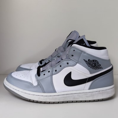 Nike Air Jordan 1 Mid "Light Smoke Grey/White/Black"