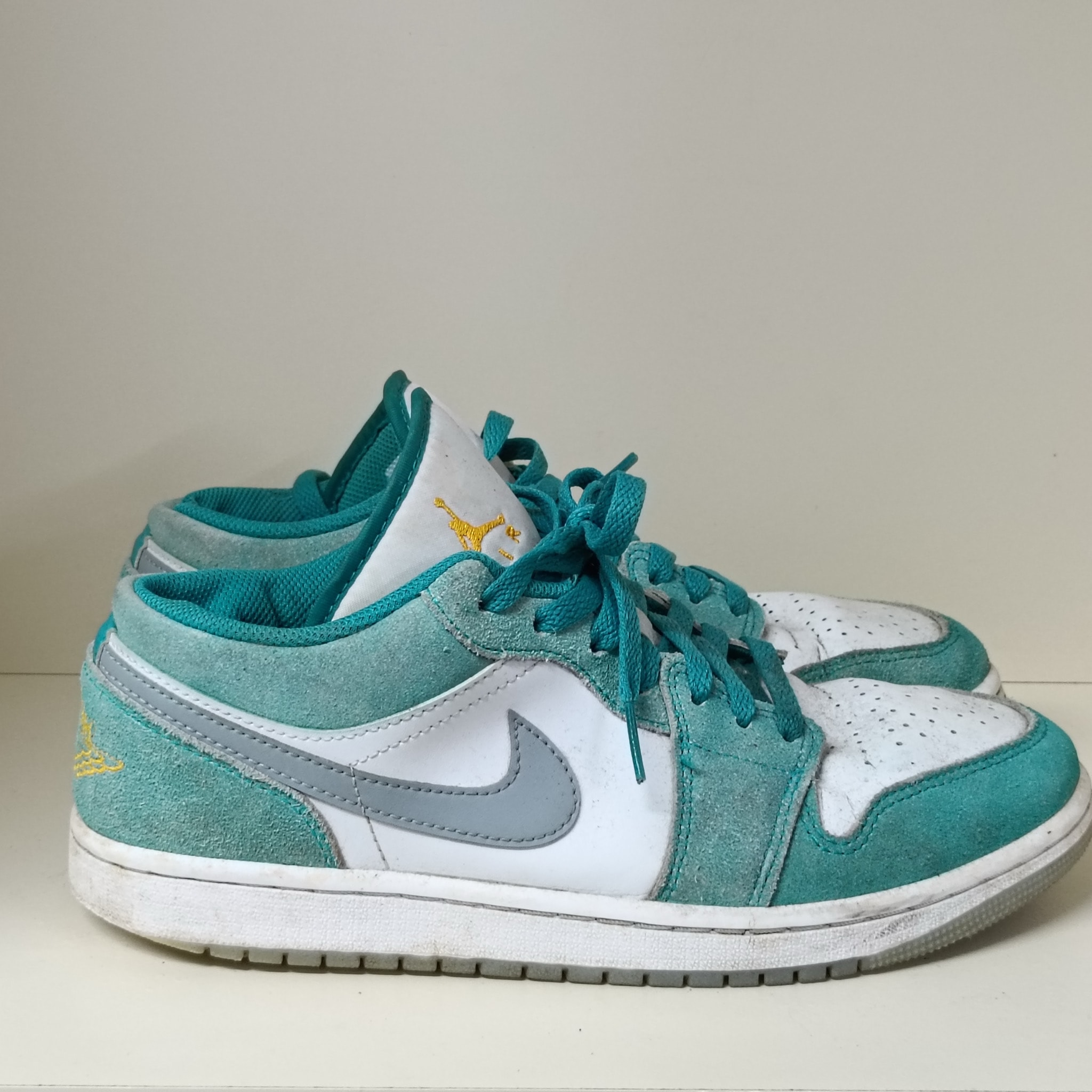 Nike Air Jordan 1 Low SE "New Emerald"