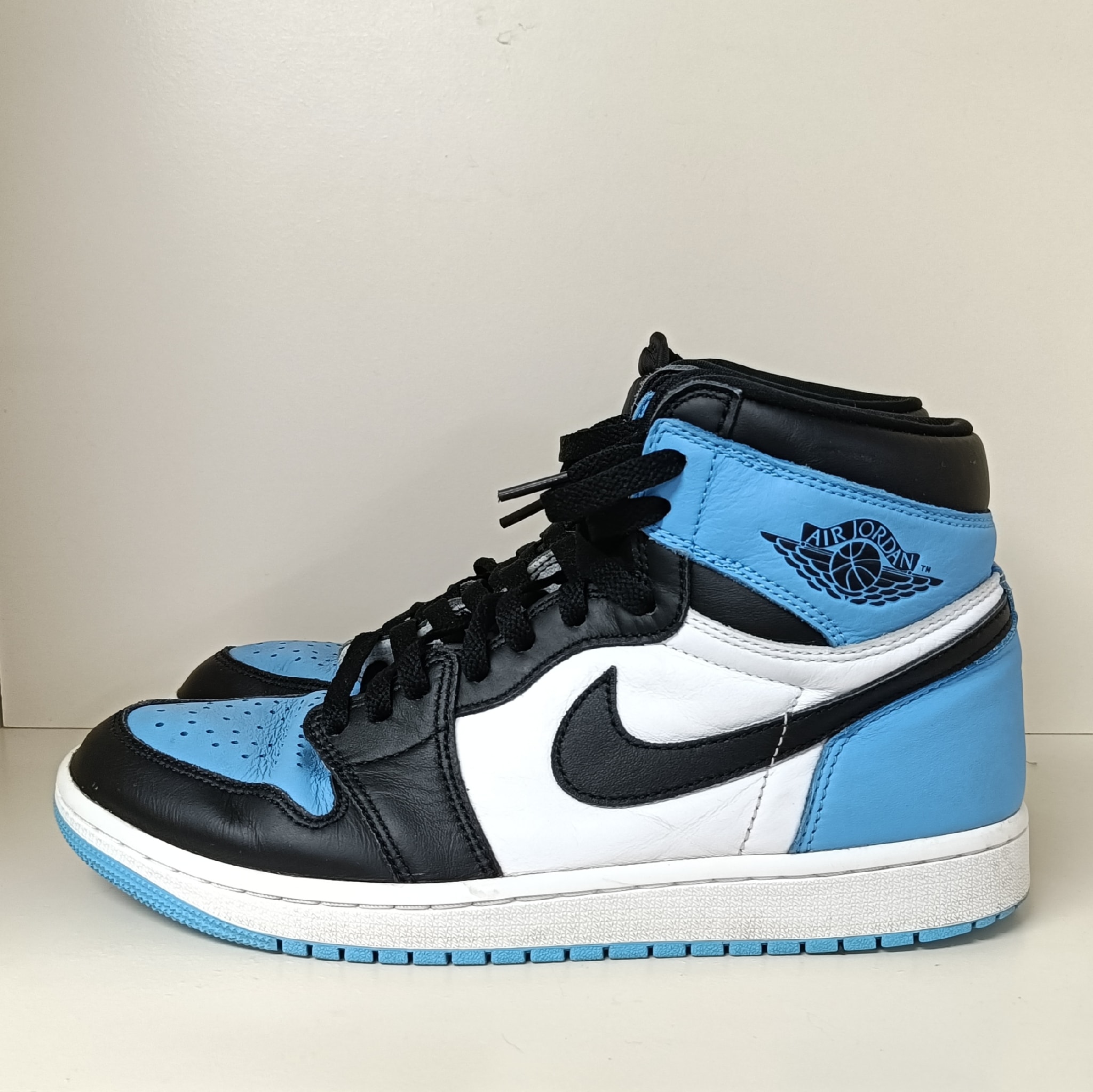 Nike Air Jordan 1 Retro High OG "University Blue/UNC Toe"