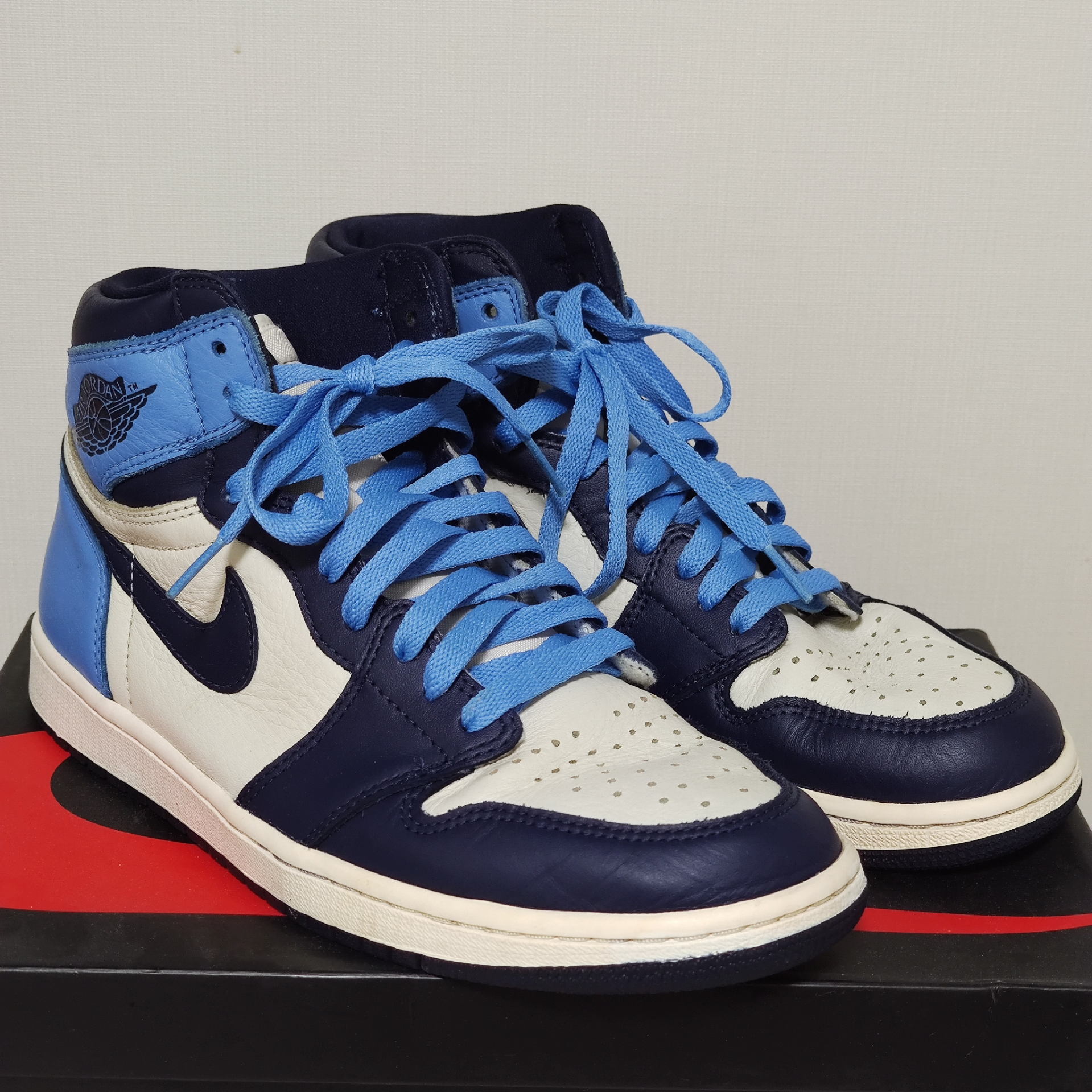Nike Air Jordan 1 Retro High OG "Obsidian/University Blue"