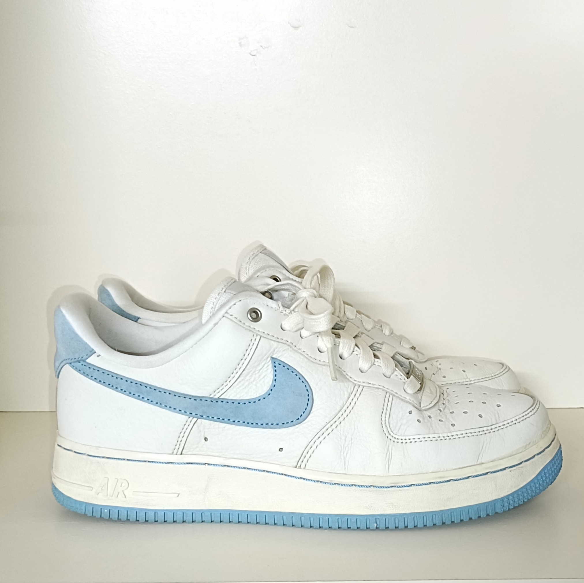 Nike Women's Air Force 1 Low LXX "University Blue"