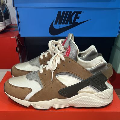 Stussy × Nike Air Huarache "Desert Oak"