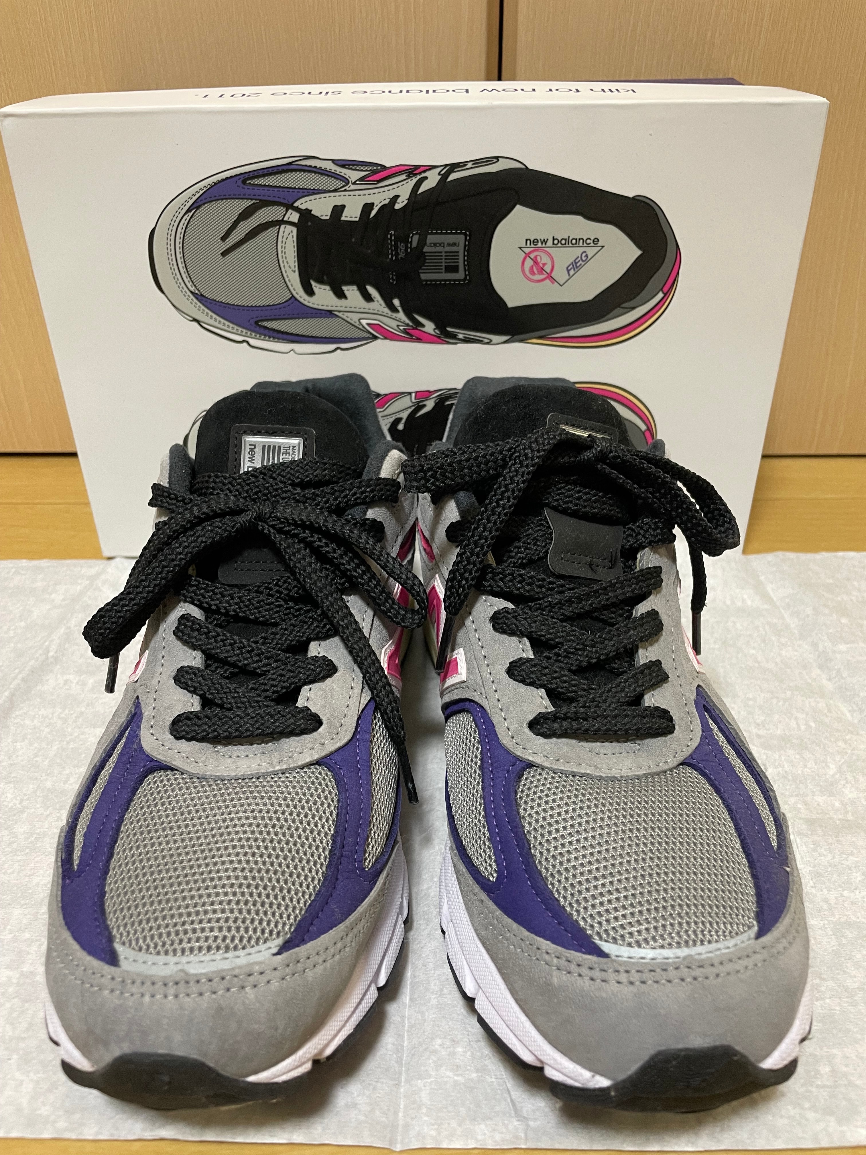 KITH × UNITED ARROWS & SONS × New Balance 990V4 "Smoked Pearl"