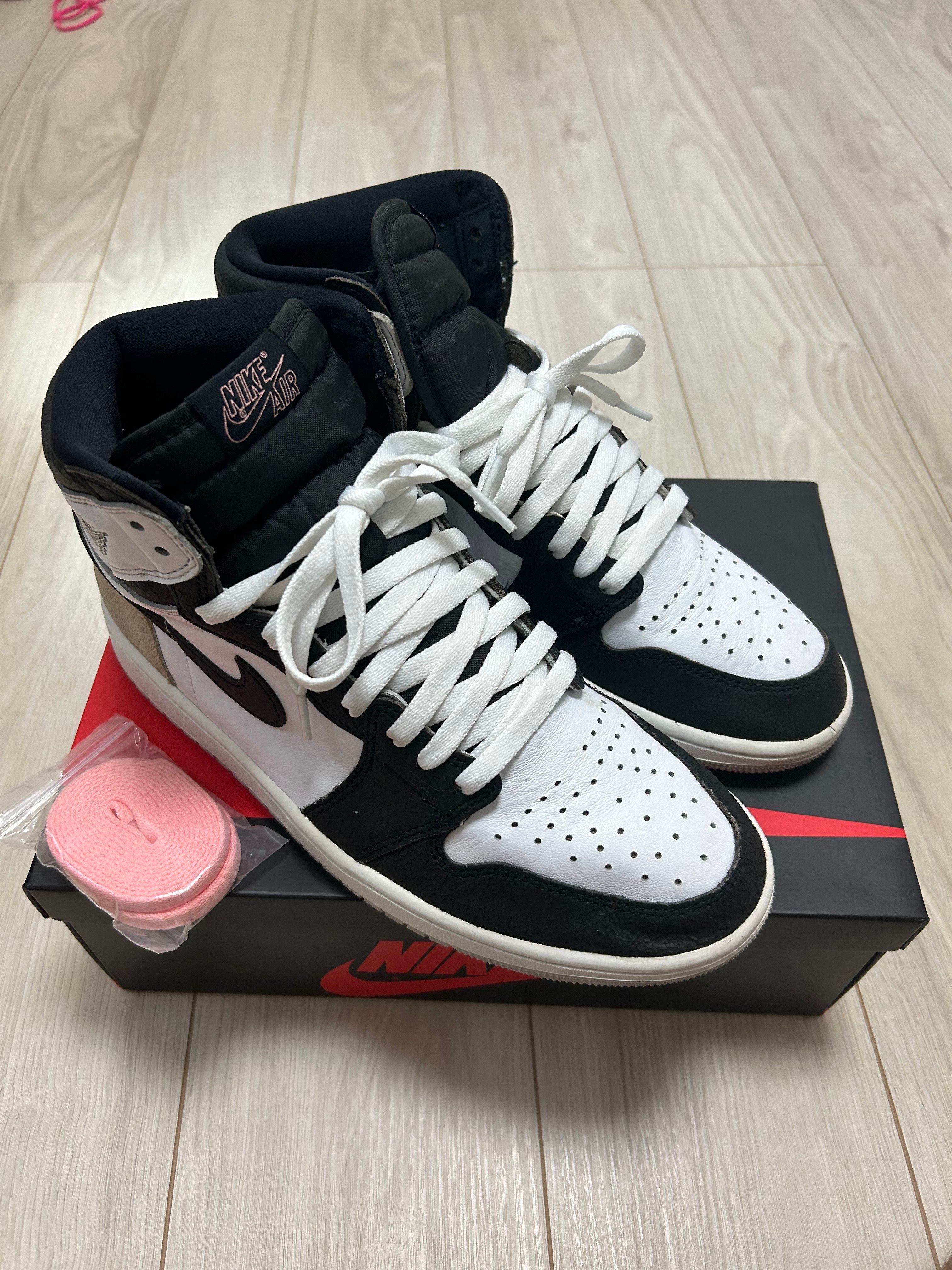 Nike Air Jordan 1 High OG "Bleached Coral"
