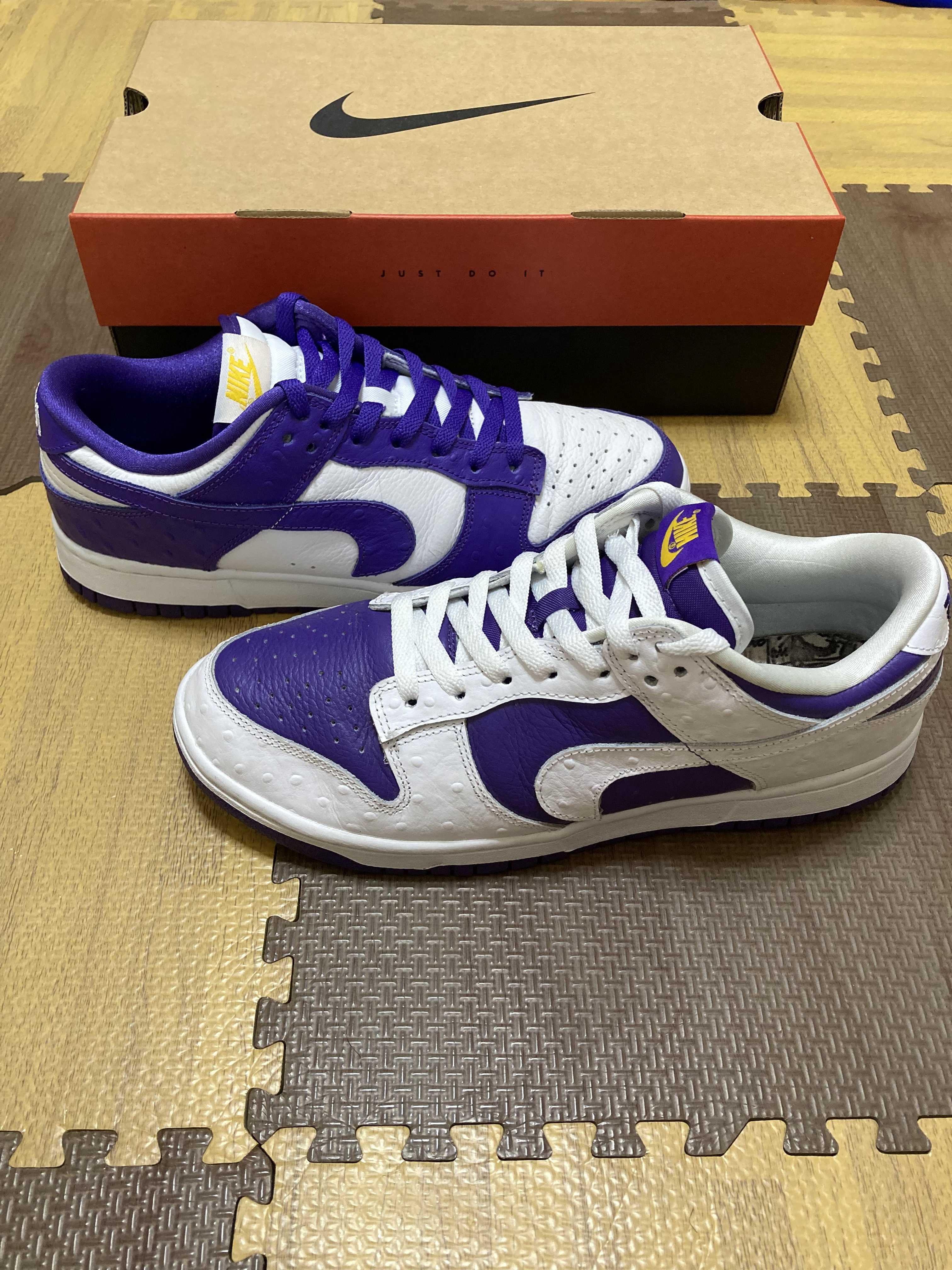 Nike Women's Dunk Low "Made You Look"