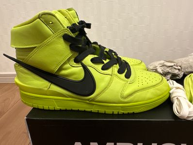 AMBUSH × NIKE DUNK HIGH "FLASH LIME"