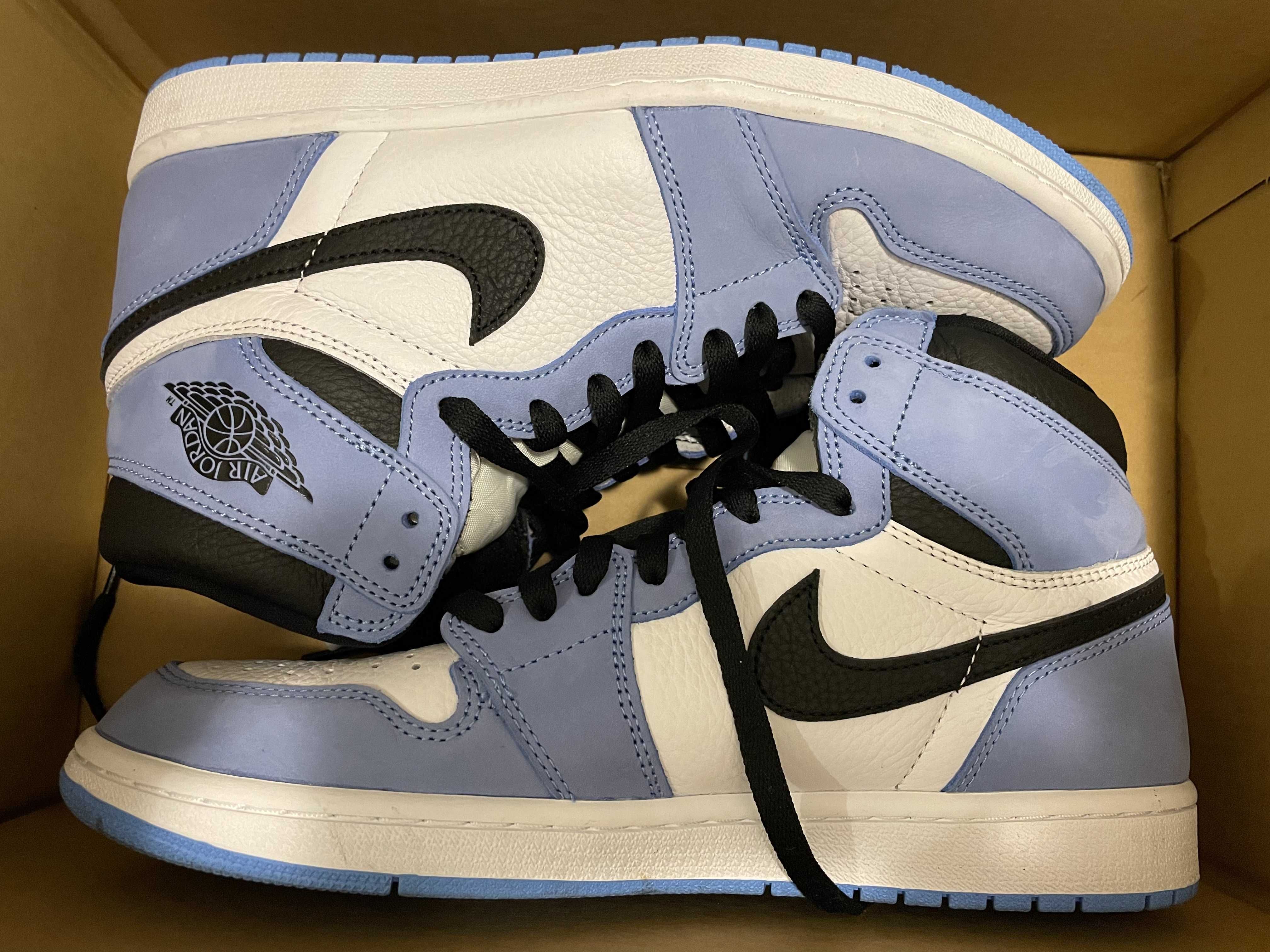 Nike Air Jordan 1 High OG "University Blue"