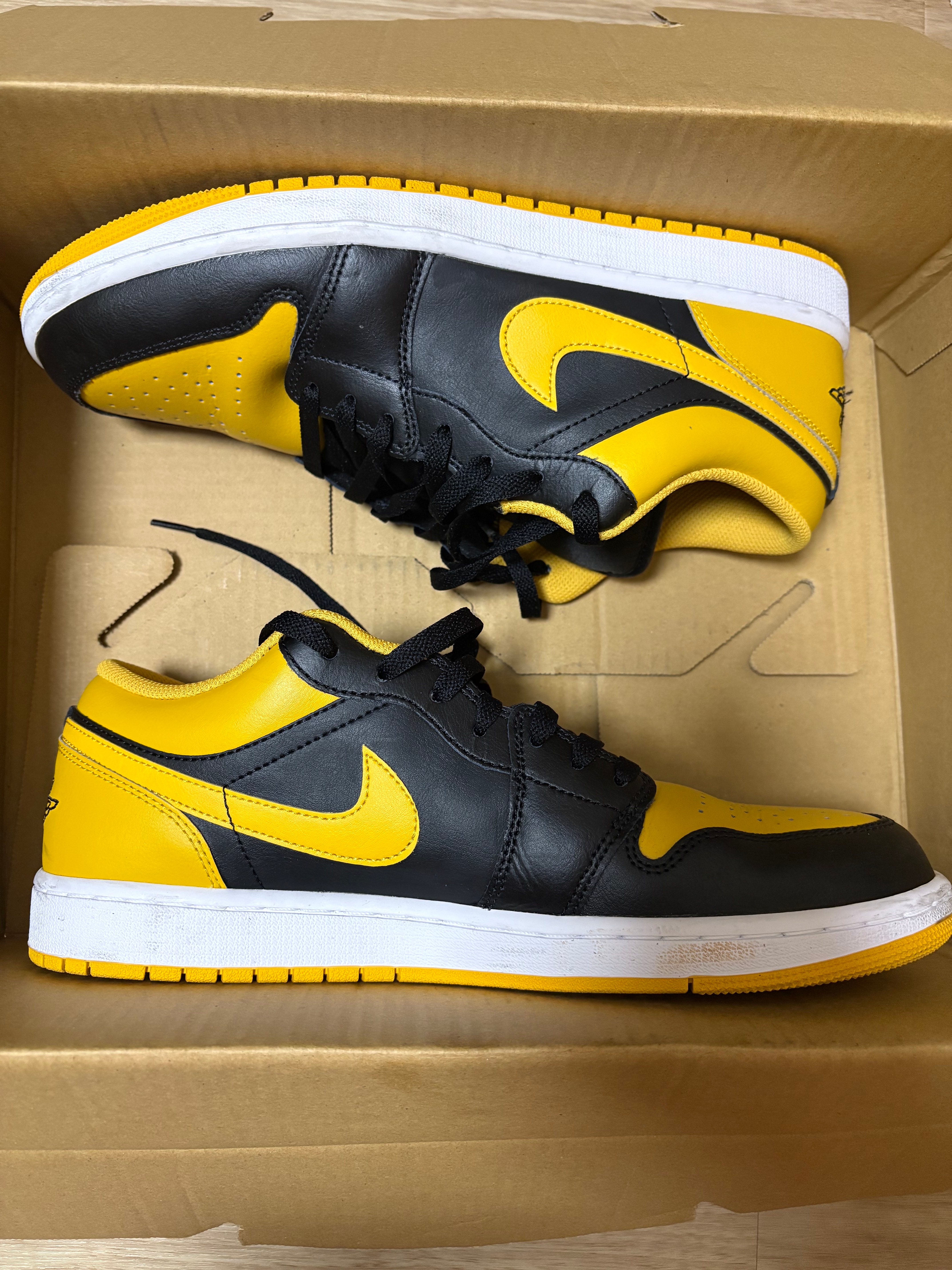 Nike Air Jordan 1 Low "Yellow Ochre"