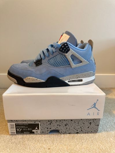 Nike Air Jordan 4 "University Blue"
