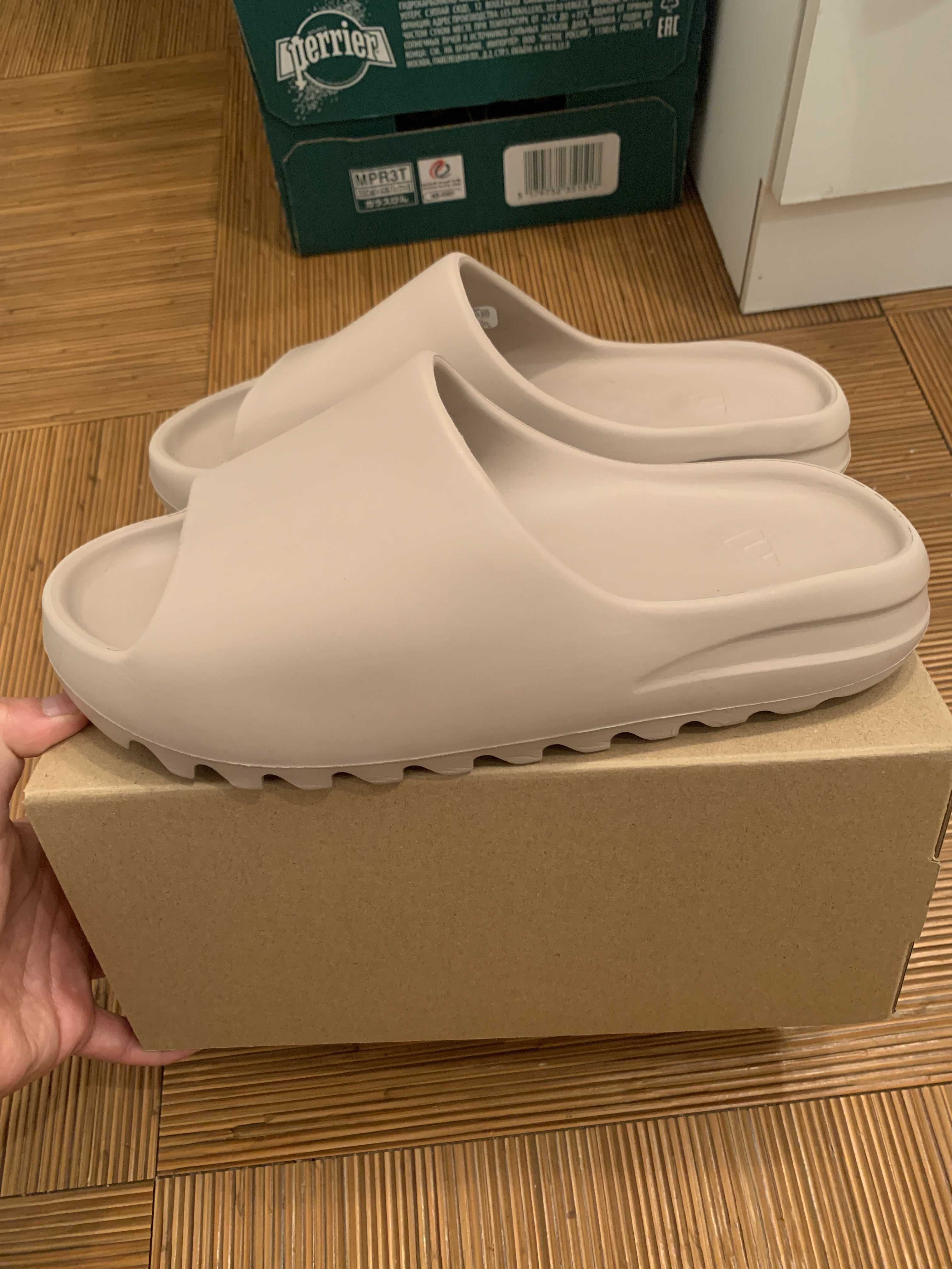 adidas YEEZY Slide "Pure" (GZ5554)