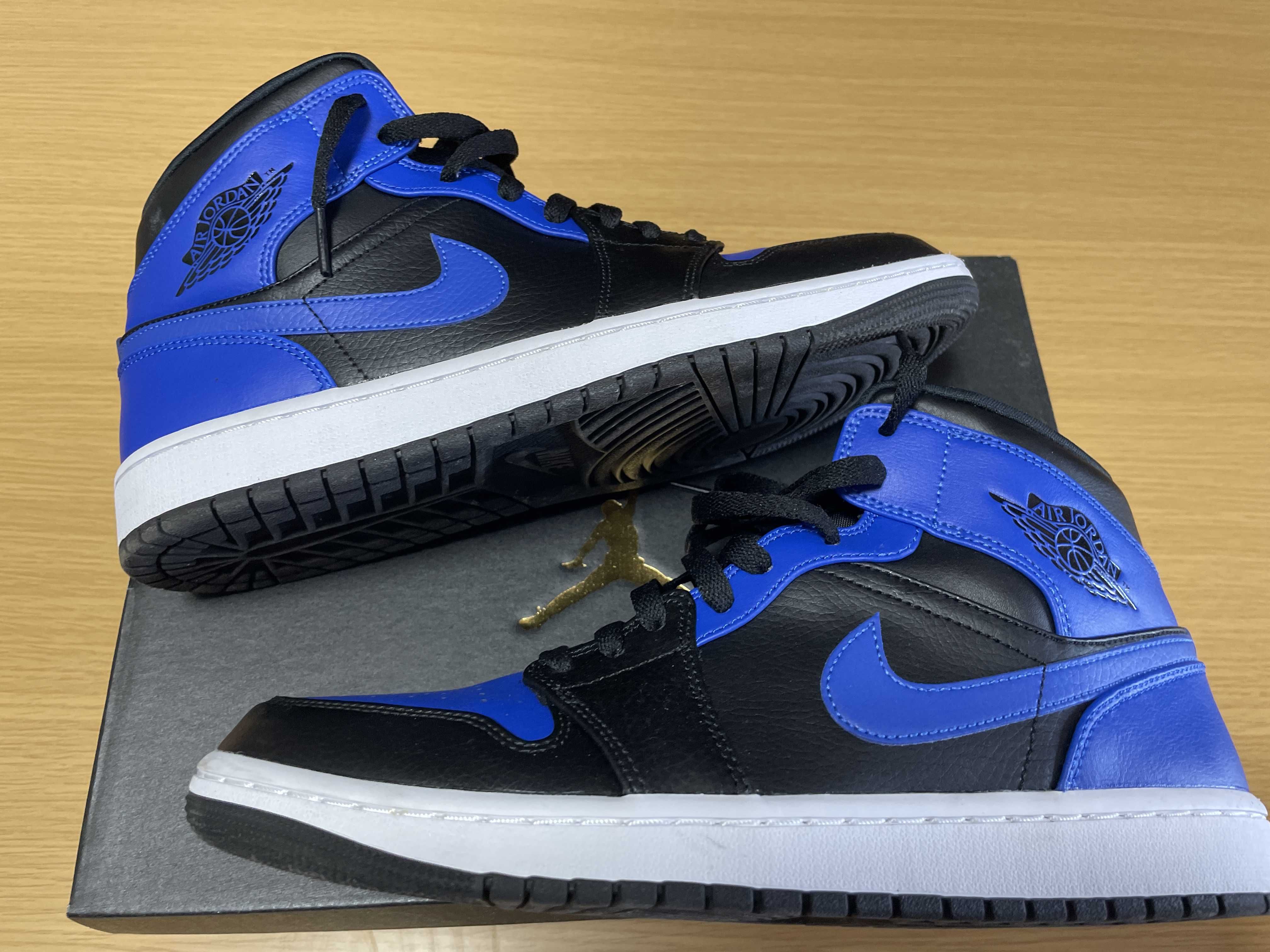 Nike Air Jordan 1 Mid "Hyper Royal"
