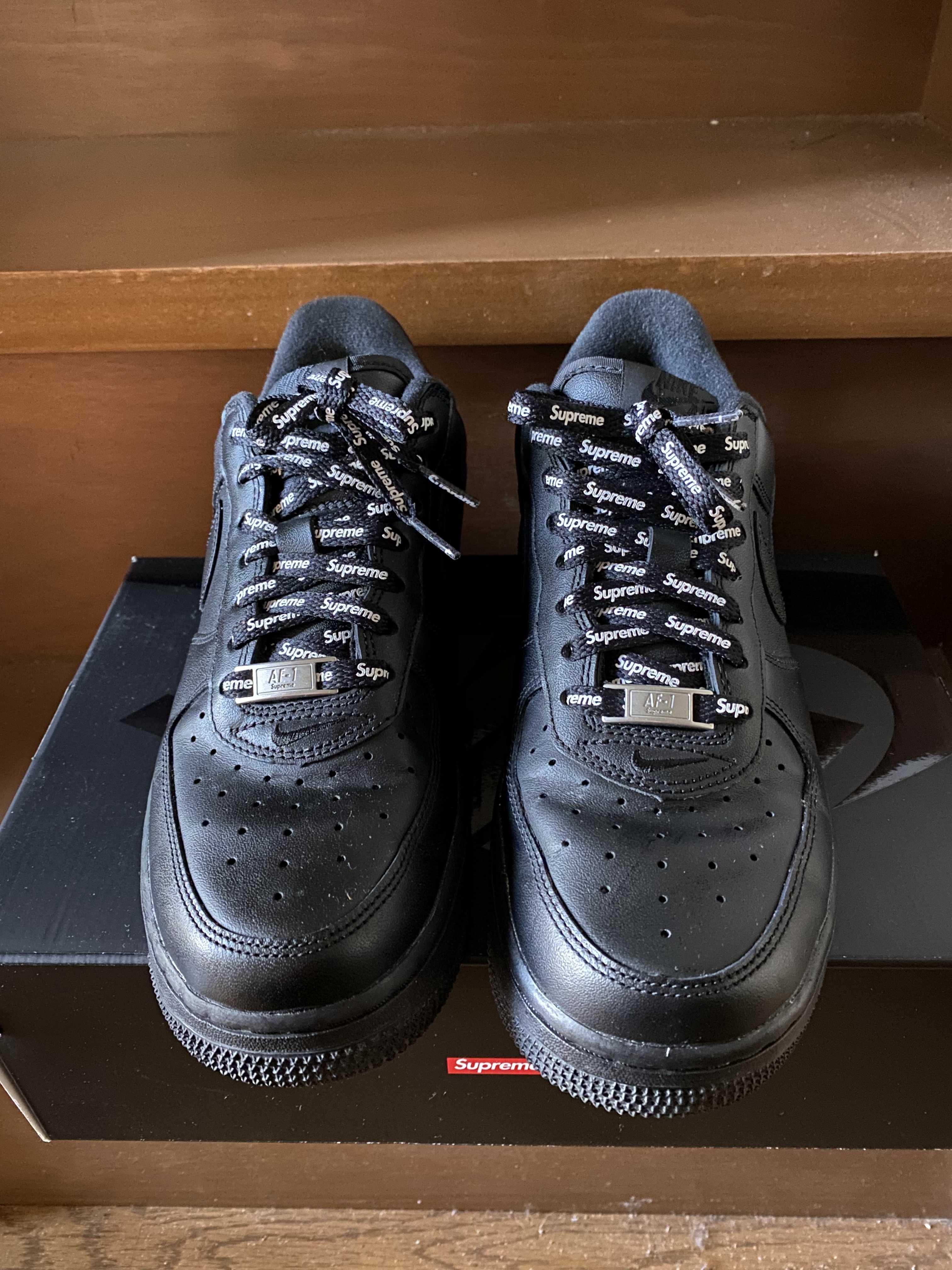 Supreme × Nike Air Force 1 Low "Black"