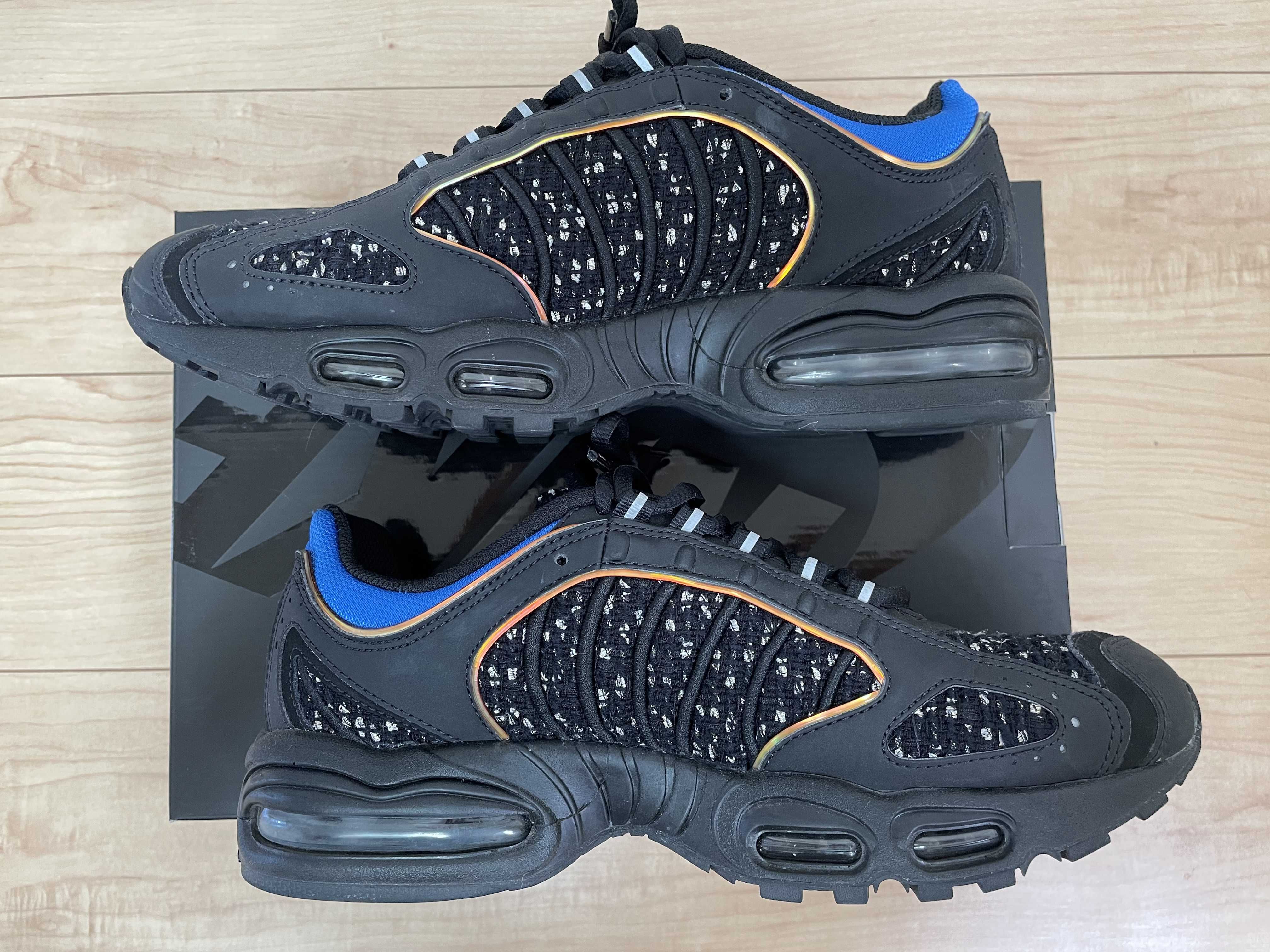 Supreme × Nike Air Max Tailwind 4 "Black"