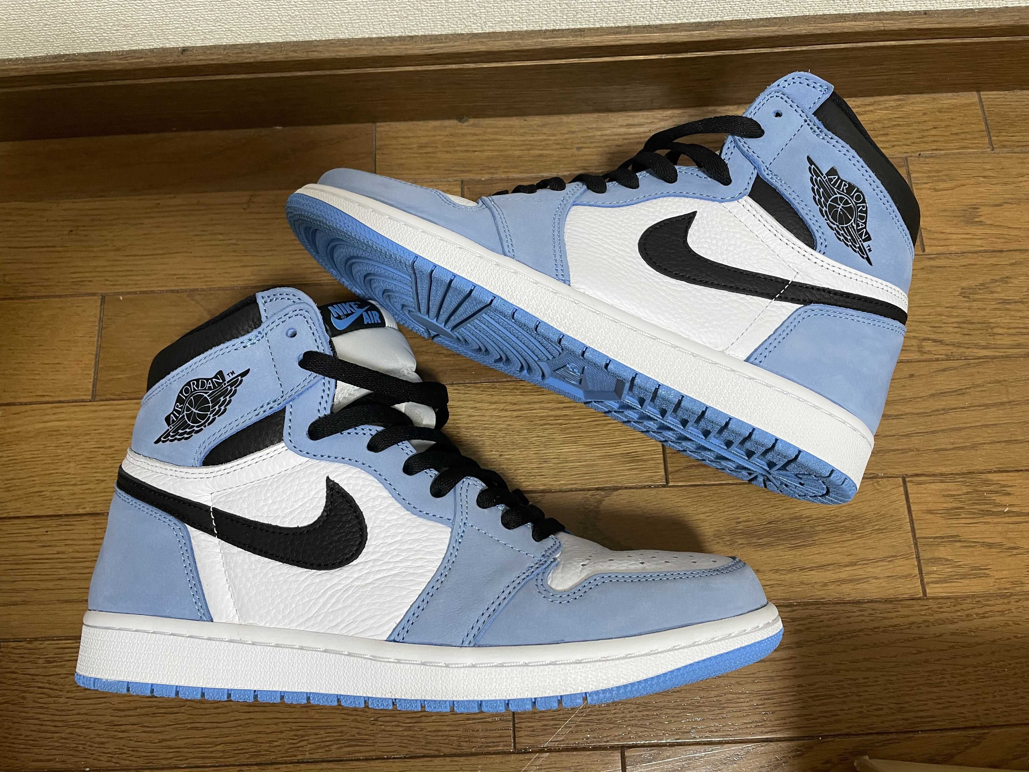 Nike Air Jordan 1 High OG "University Blue"