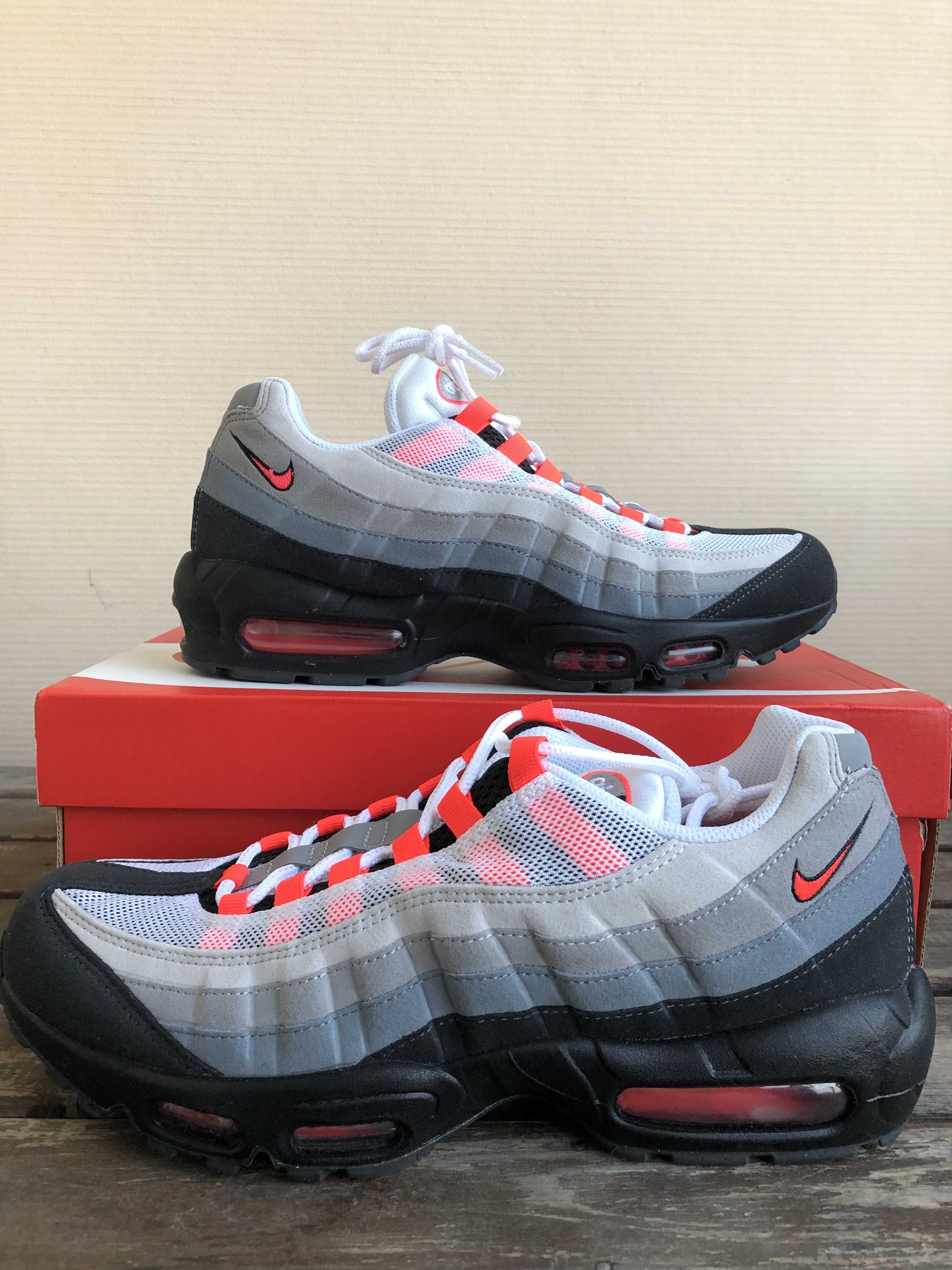 Nike Air Max 95 OG "White/Solar Red"