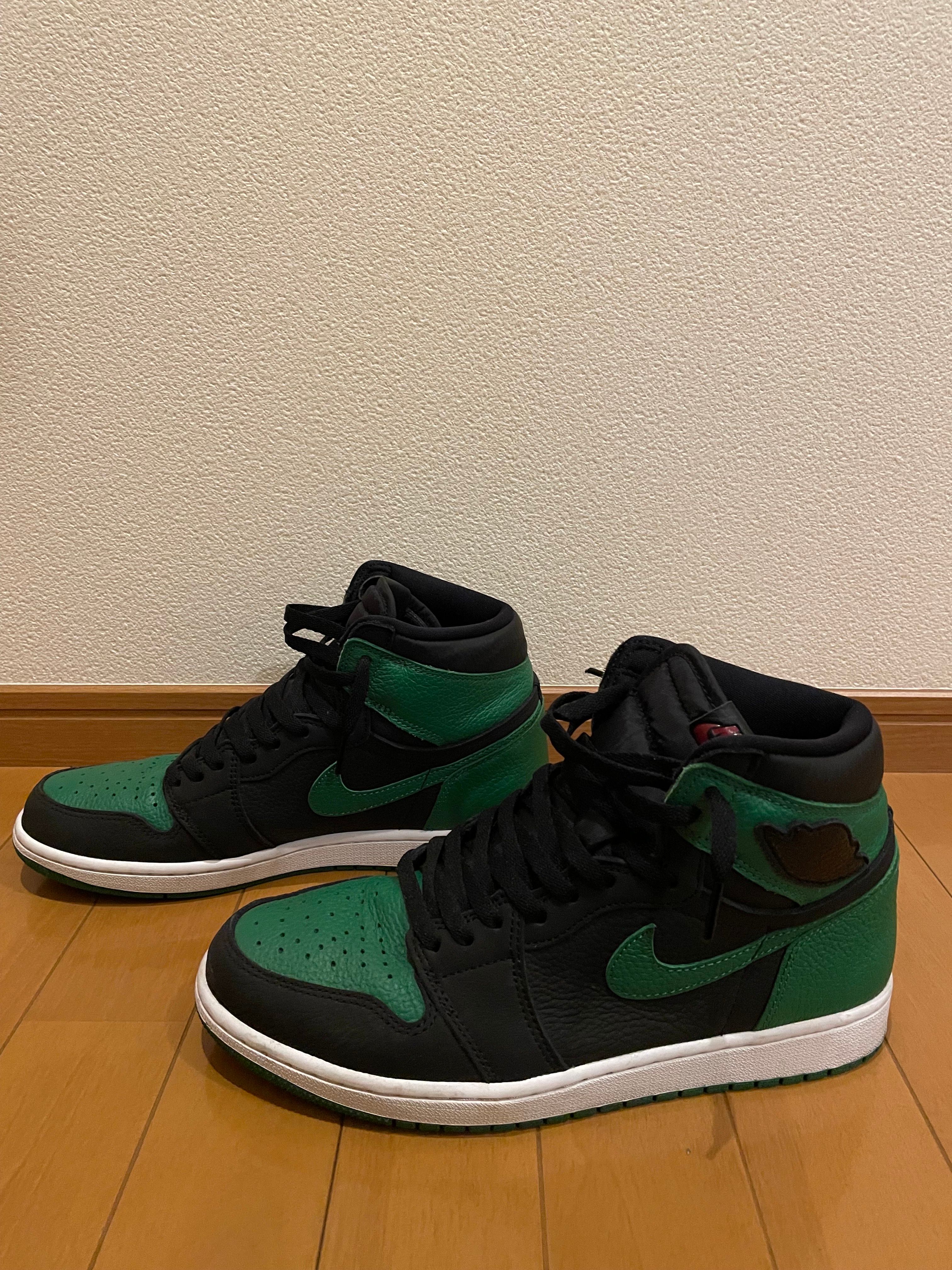 Nike Air Jordan 1 Retro High OG "Black/Pine Green" (2020)