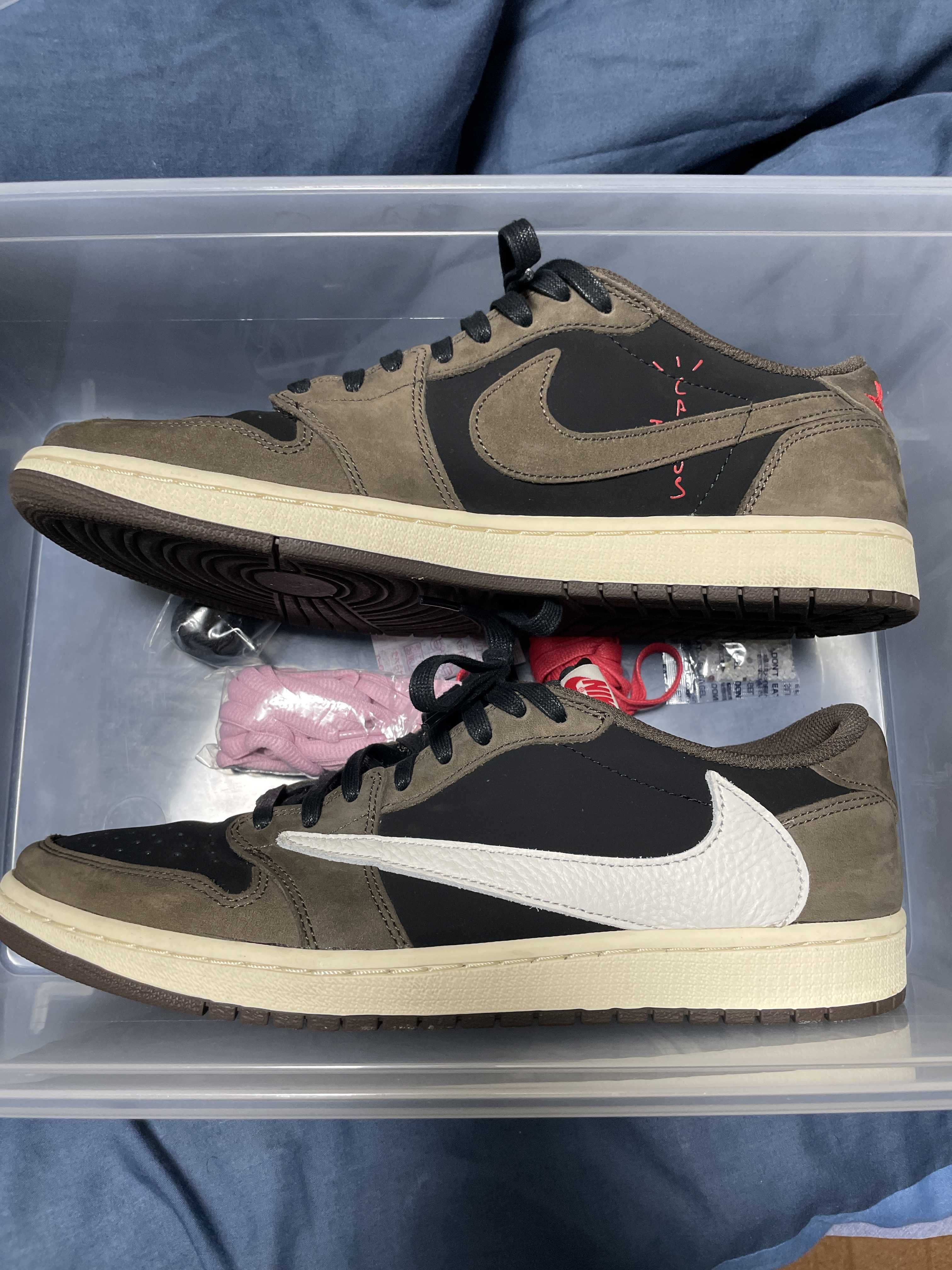 Travis Scott × Nike Air Jordan 1 Low OG SP-T  "Black/Dark Mocha"