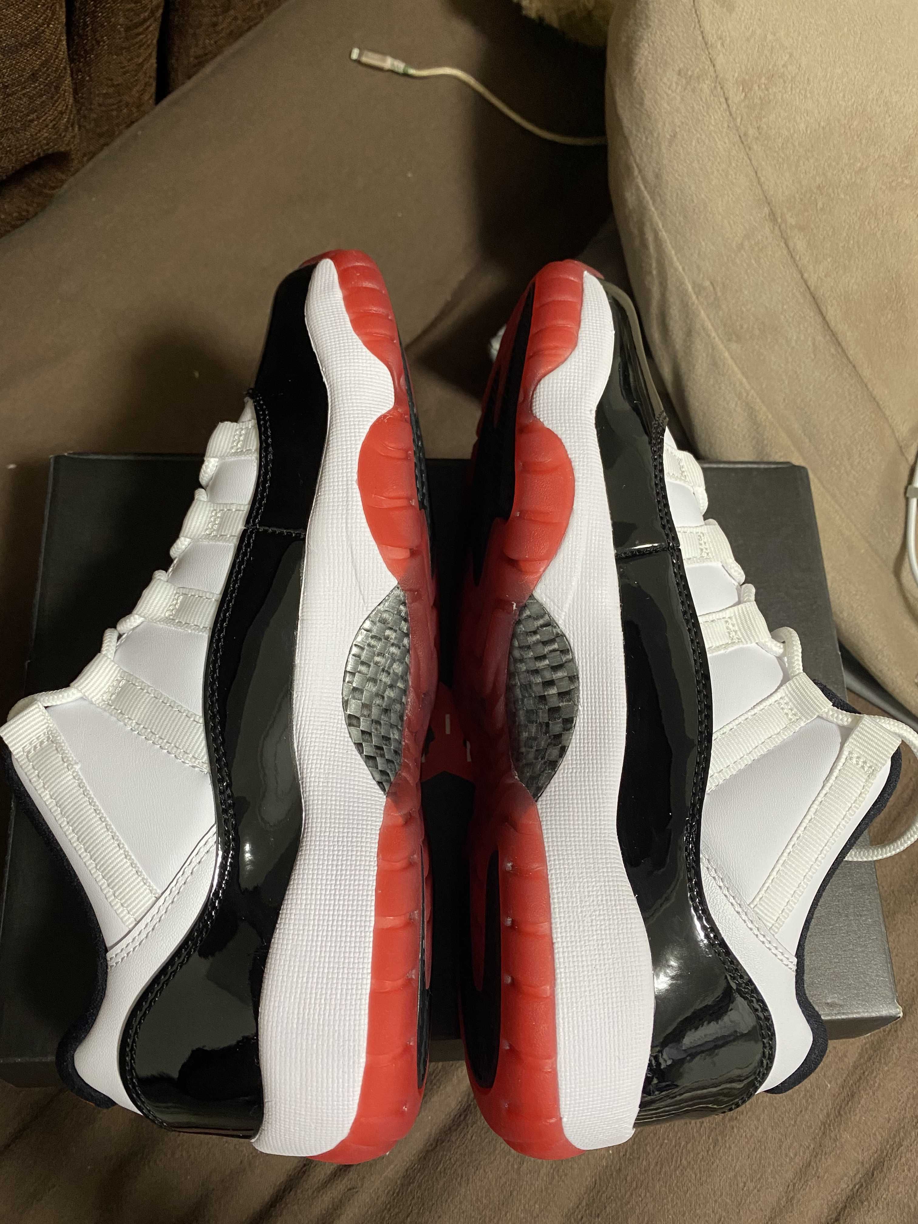 NIKE AIR JORDAN11 LOW GS "GYM RED"