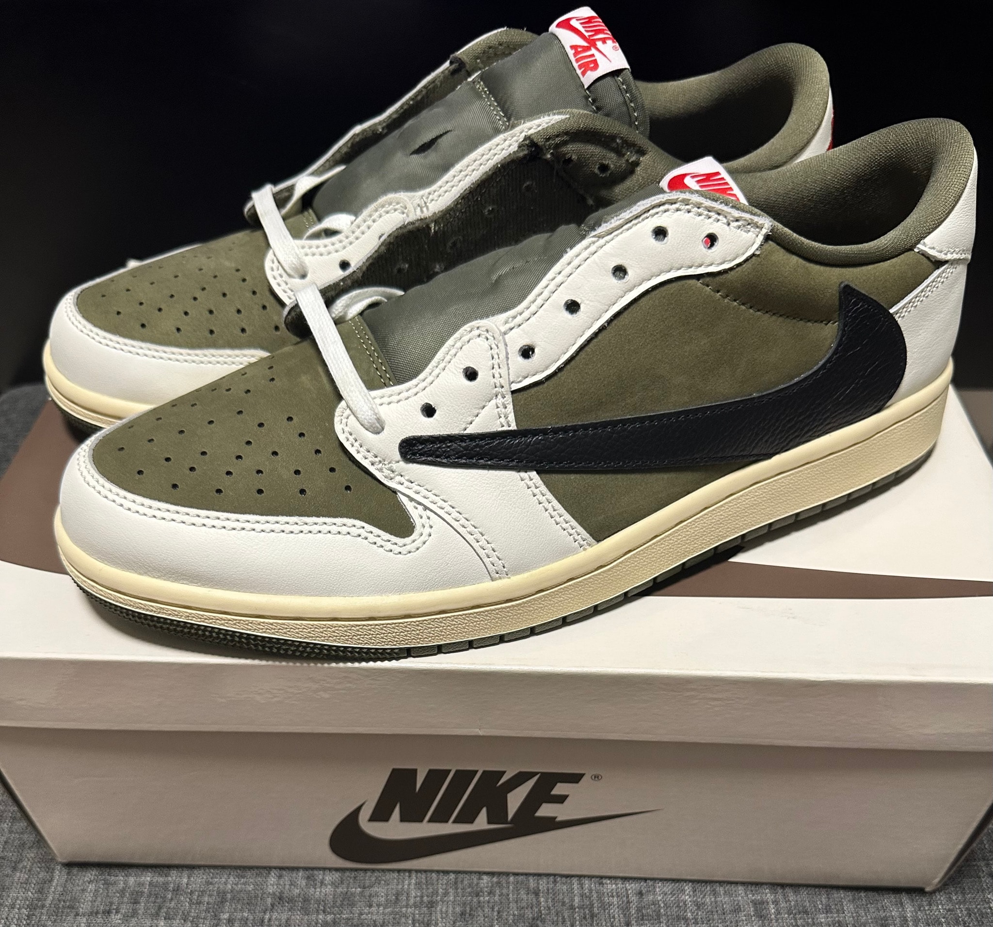 Travis Scott × Nike Air Jordan 1 Low OG SP "Reverse Olive"