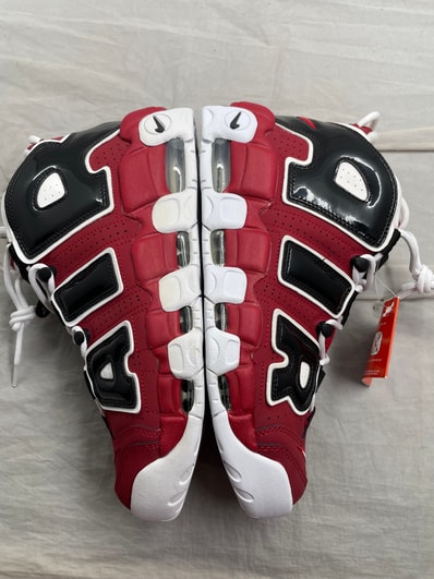 NIKE AIR MORE UPTEMPO ’96 "VARSITY RED/WHITE/BLACK"(2017)