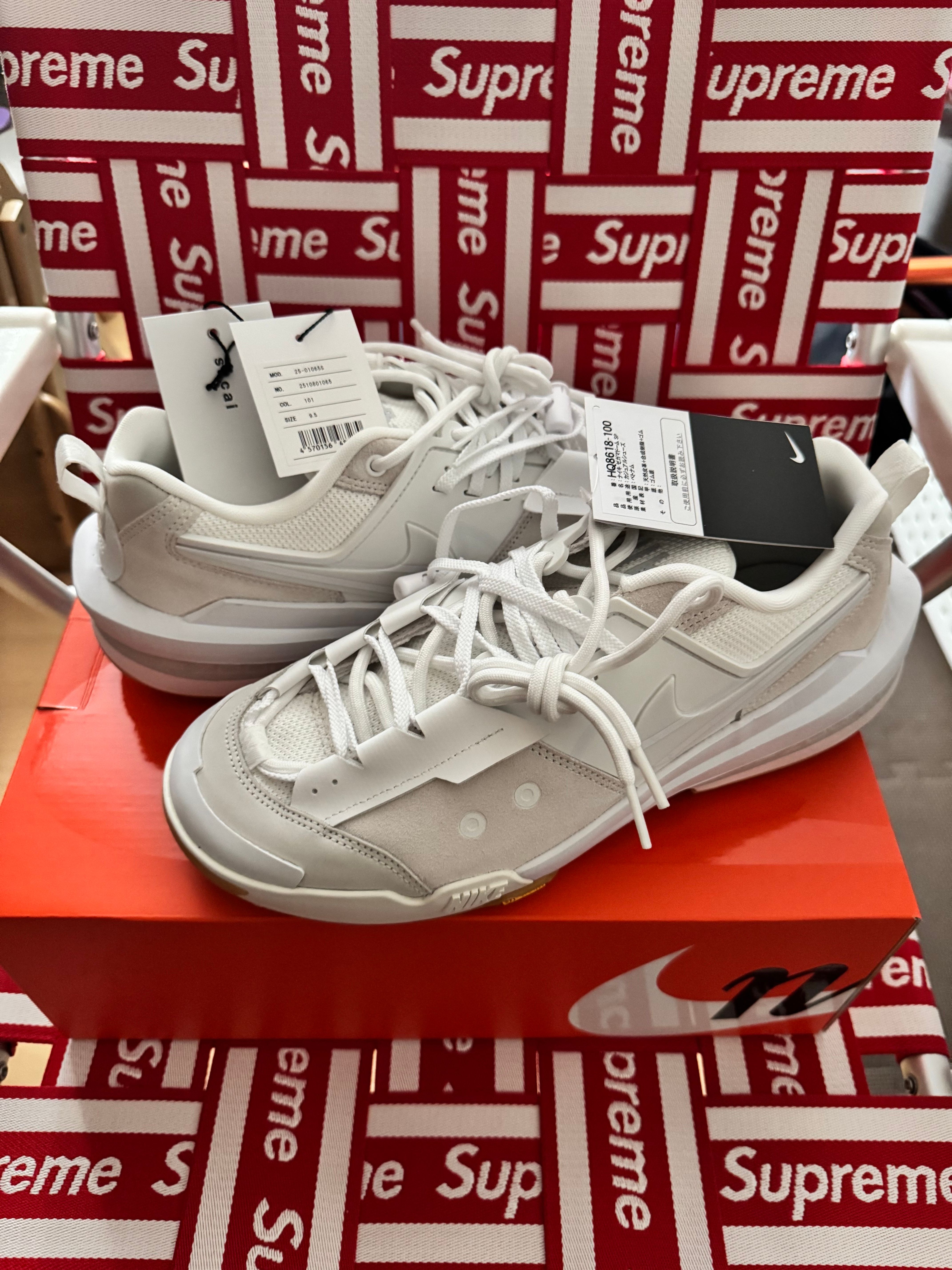 サカイ × ナイキ ゼガマドーム "サミットホワイト"