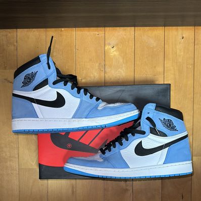 Nike Air Jordan 1 High OG "University Blue"